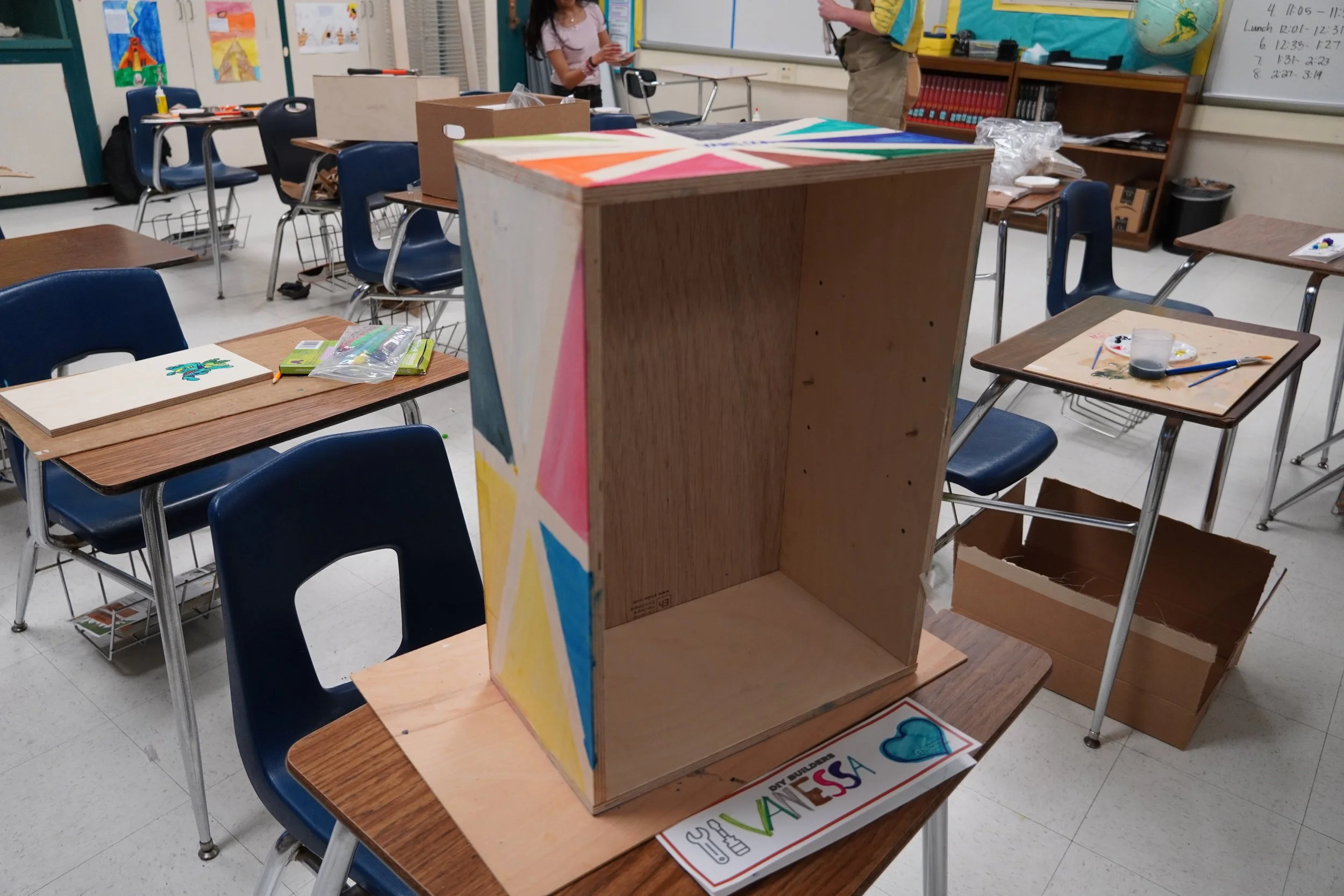 8/13 DIY Bookshelf (Ages 9 – 12)