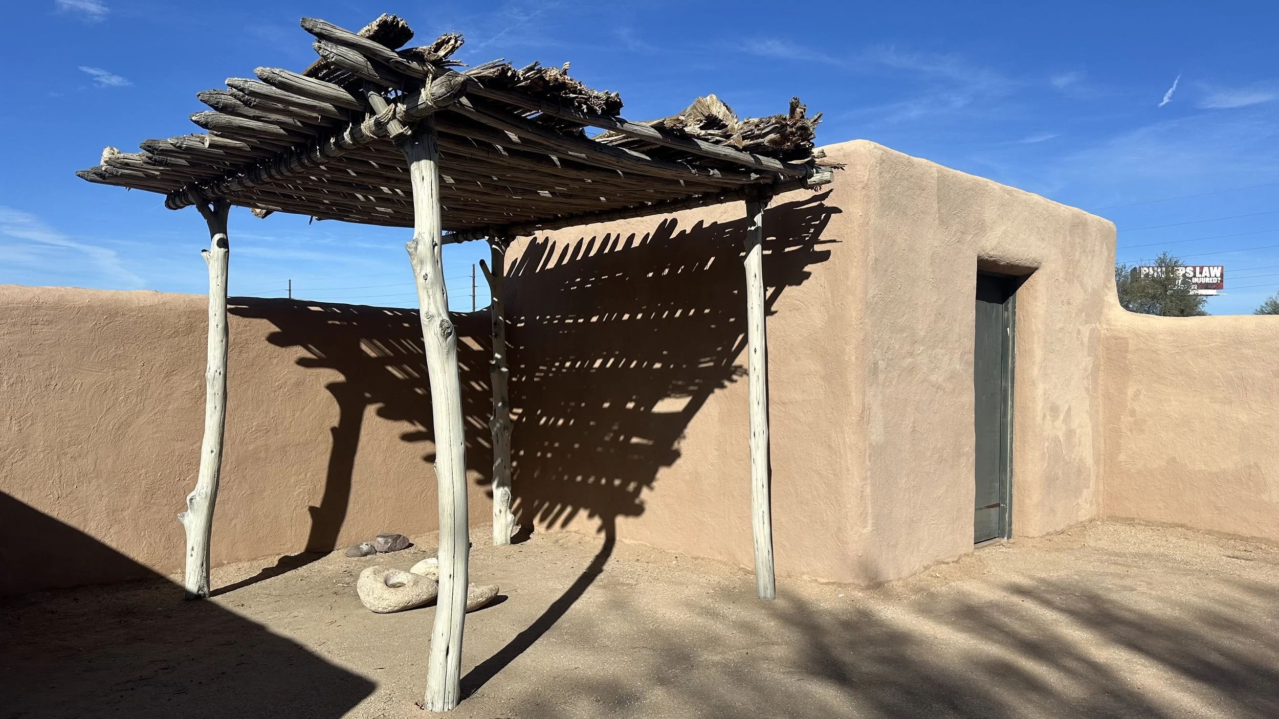 The S’edav Va’aki Hohokam Platform ruins is a National Historical Landmark and Museum near the Phoenix airport. The Platform Mound is one of the largest of the 95 found in Arizona. There’s a small amount of artifacts (mostly recreations) in the museu