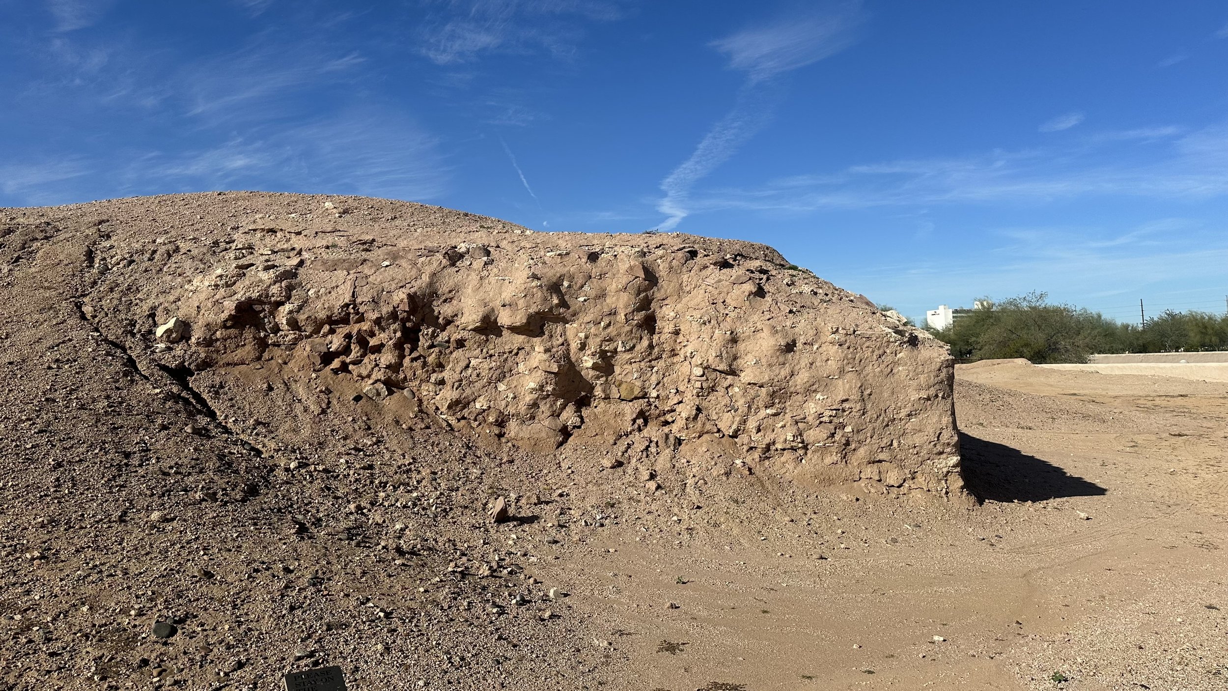 The S’edav Va’aki Hohokam Platform ruins is a National Historical Landmark and Museum near the Phoenix airport. The Platform Mound is one of the largest of the 95 found in Arizona. There’s a small amount of artifacts (mostly recreations) in the museu