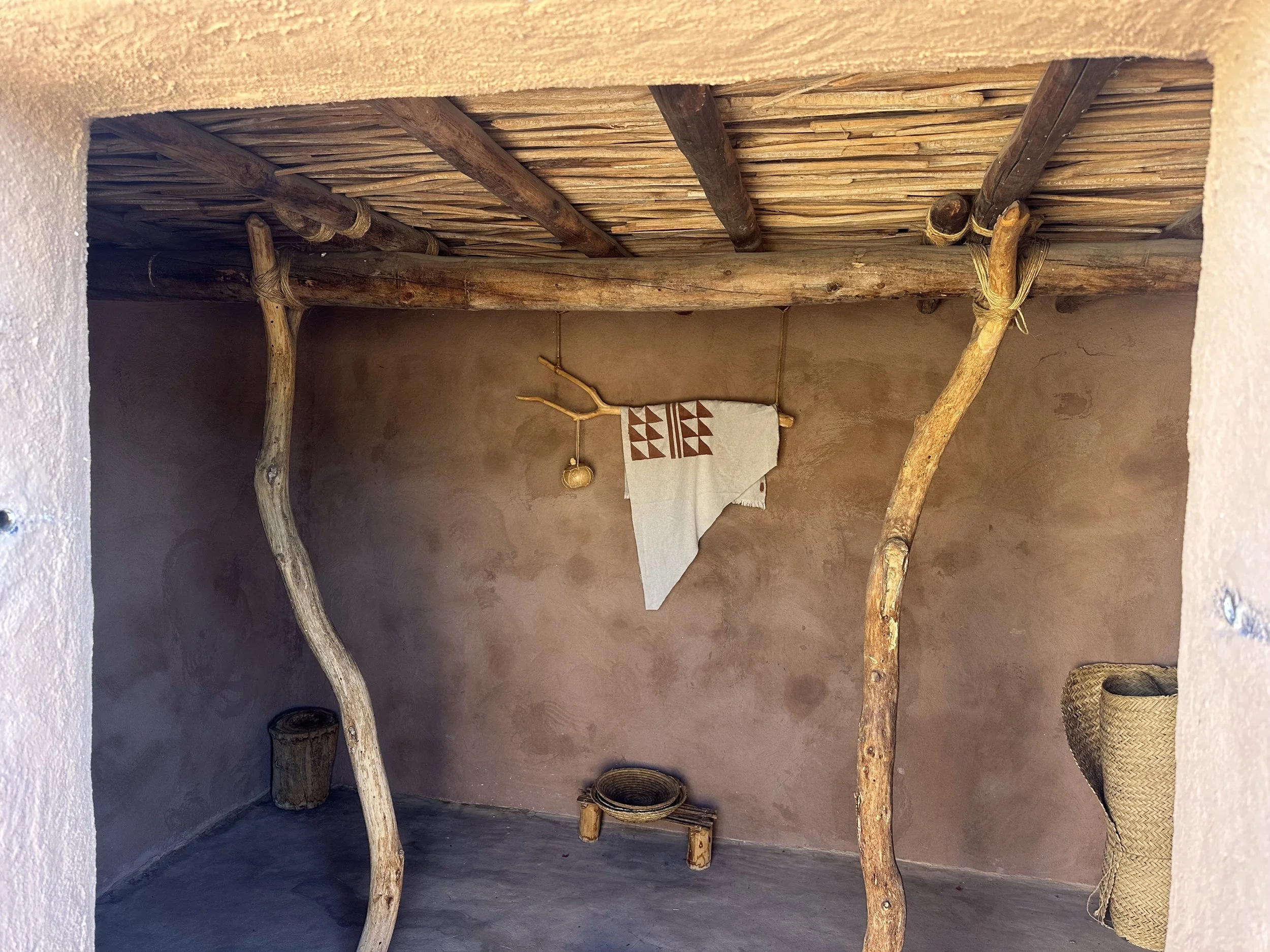 The S’edav Va’aki Hohokam Platform ruins is a National Historical Landmark and Museum near the Phoenix airport. The Platform Mound is one of the largest of the 95 found in Arizona. There’s a small amount of artifacts (mostly recreations) in the museu