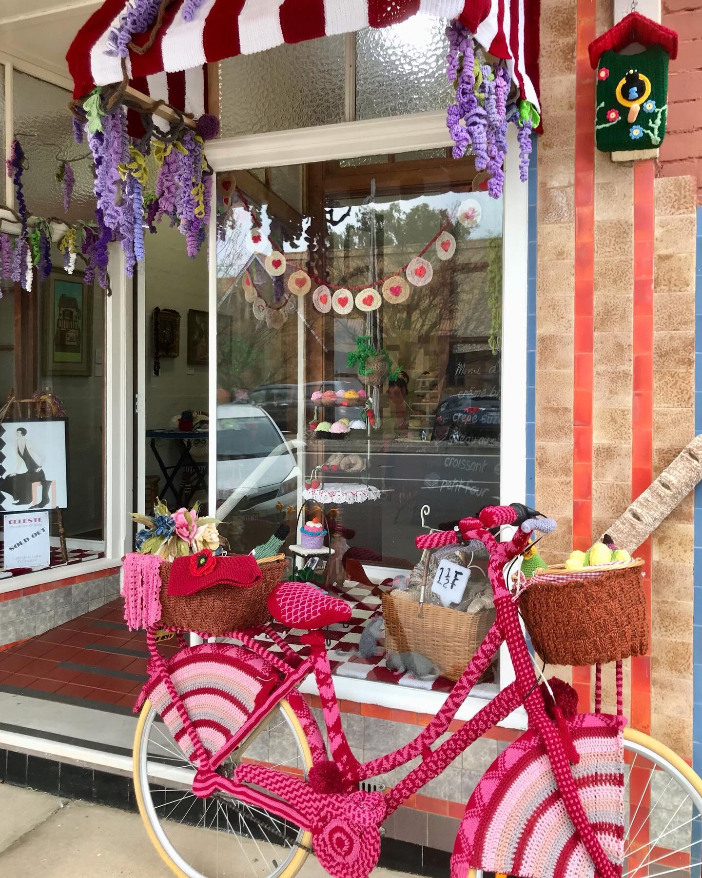 The exterior of the #Yarntopians gorgeous yarn bombed 1920s French cafe, and there&rsquo;s more inside! Come and visit us - we&rsquo;re here at 74 Grafton St every day of the the festival from 10am - 4pm. 

Follow @jumpersandjazzinjuly for more pics 