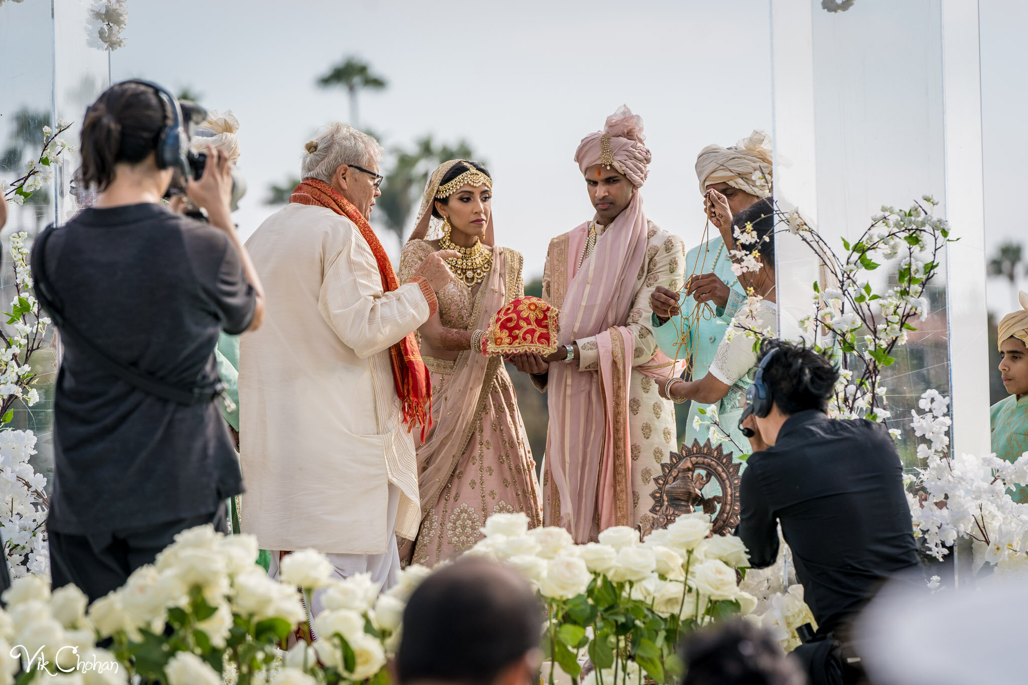 2021-07-30-Shaan-&-Megha-Wedding-Vik-Chohan-Photography-Photo-Booth-Social-Media-VCP-330.jpg