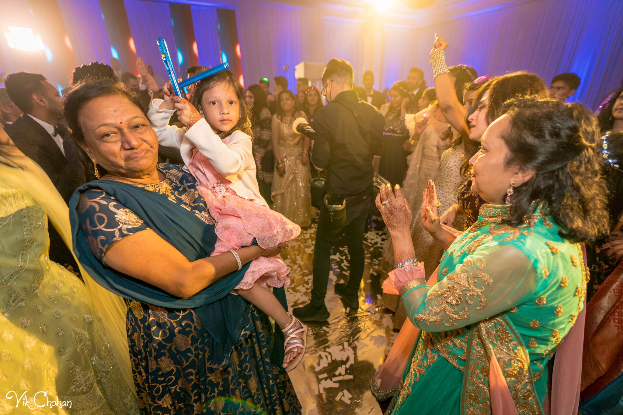 2021-07-31-Shaan-&-Megha-Wedding-Reception-Vik-Chohan-Photography-Photo-Booth-Social-Media-VCP-189.jpg