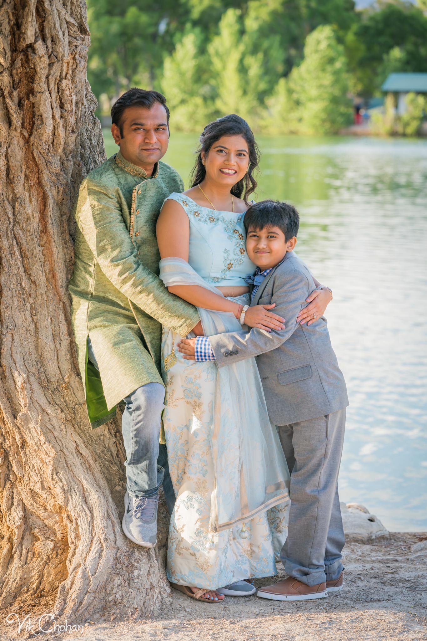 2021-05-16-Bijal-Rajesh-Avi-Family-Photography-Vik-Chohan-Photography-&-Photo-Booth-025.jpg