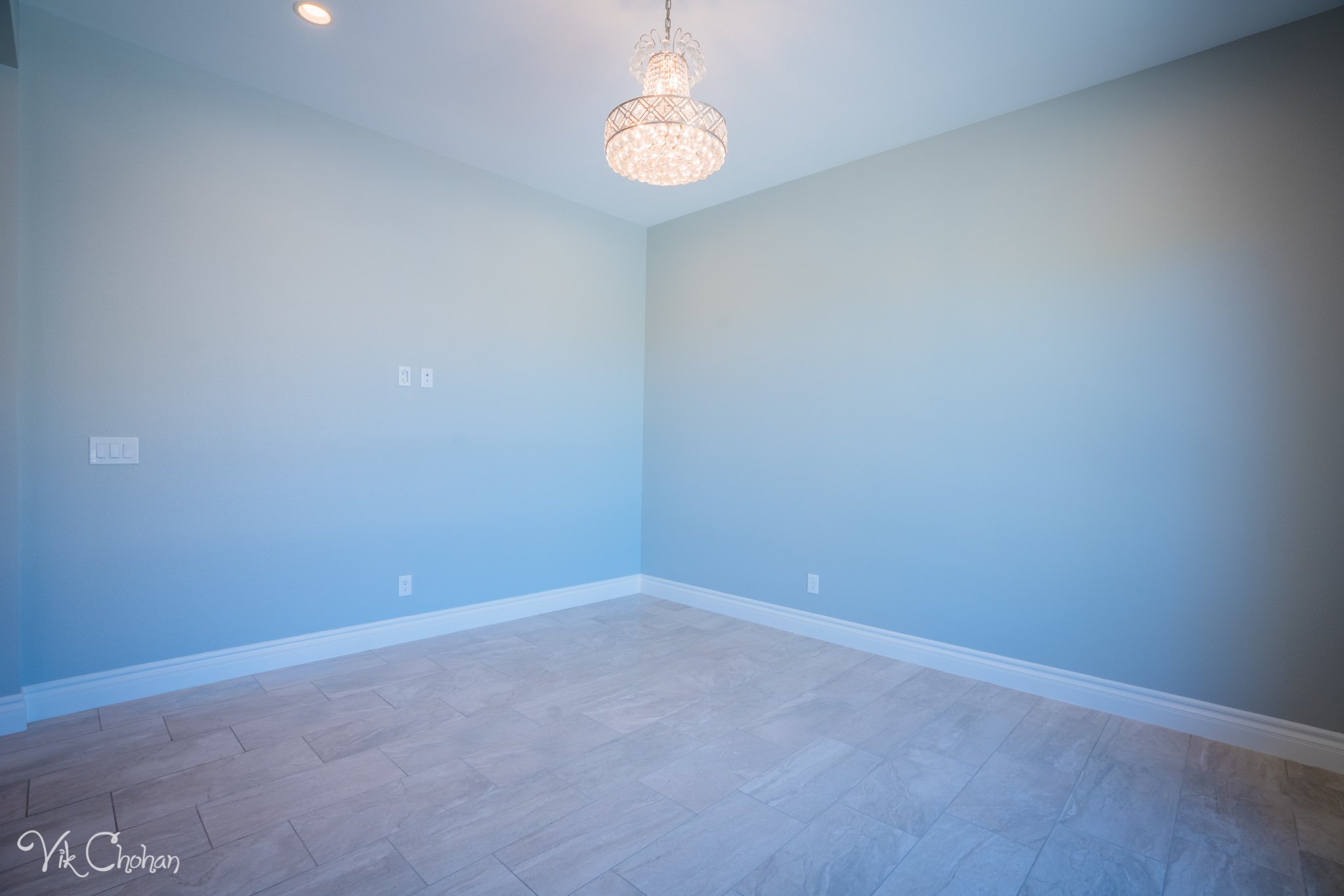 2022-04-21-6867 Silver Crescent St-Real-Estate-Photography-Vik-Chohan-Photography-Photo-Booth-Social-Media-VCP-033.jpg