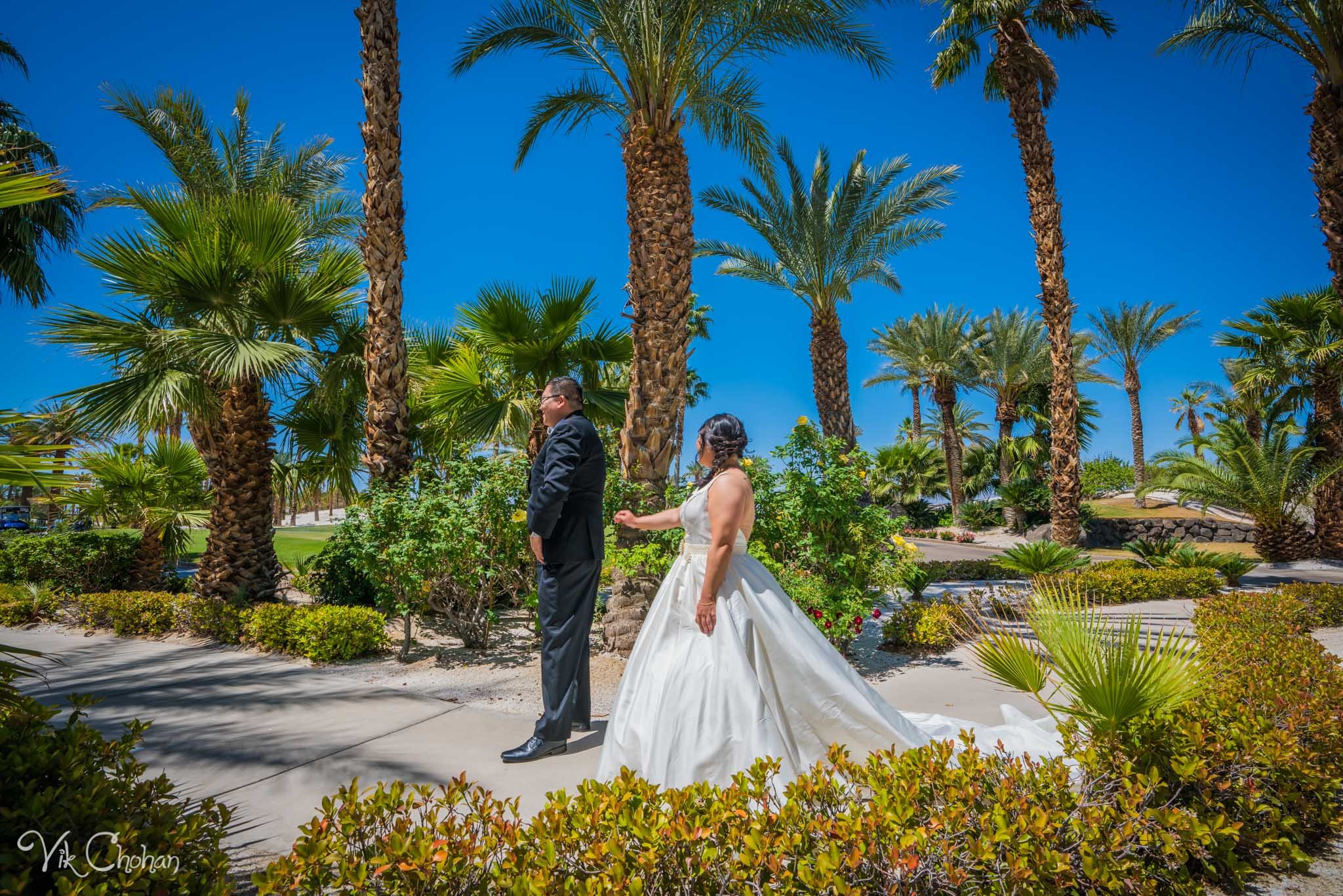 2022-04-20-Mimi-&-Aaron-Las-Vegas-Wedding-Vik-Chohan-Photography-Photo-Booth-Social-Media-VCP-017.jpg