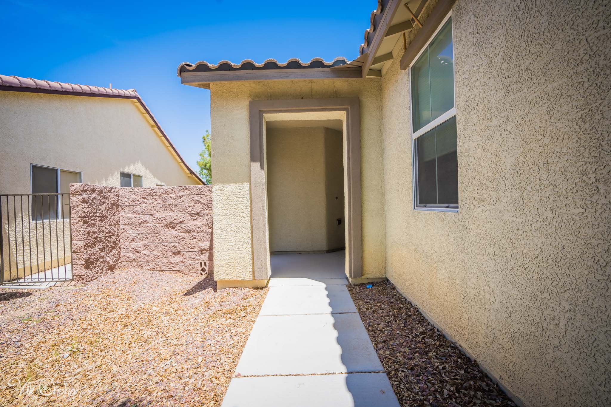 2022-05-15-5378-E-Cansano-St-Pahrump-Real-Estate-Photography-Virtual-Tour-Drone-Photography-Vik-Chohan-Photography-Photo-Booth-Social-Media-VCP-009.jpg
