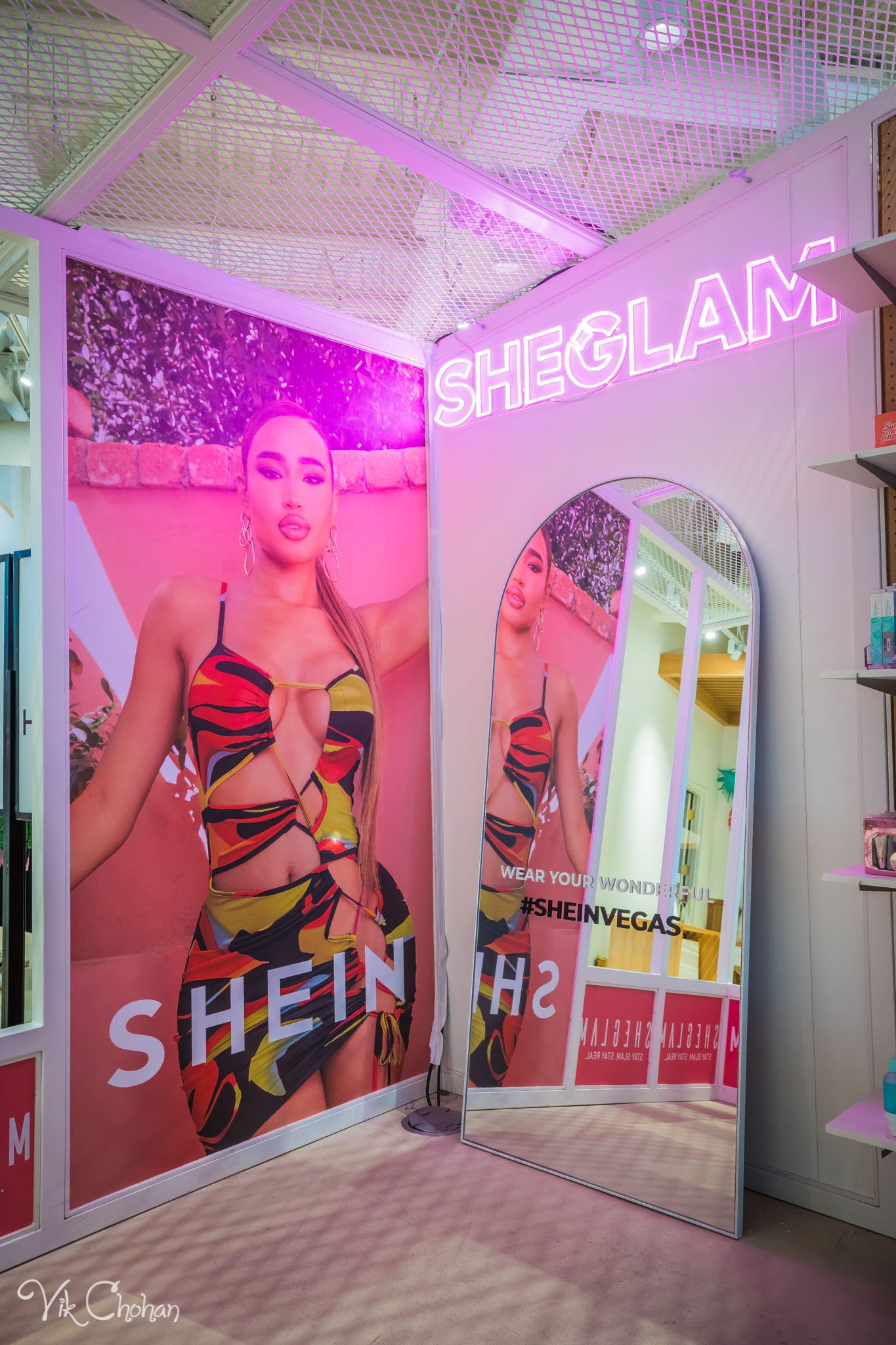 2022-05-20-Shein-Pop-Up-Event-Resort-World-District-Las-Vegas-Vik-Chohan-Photography-Photo-Booth-Social-Media-VCP-004.jpg