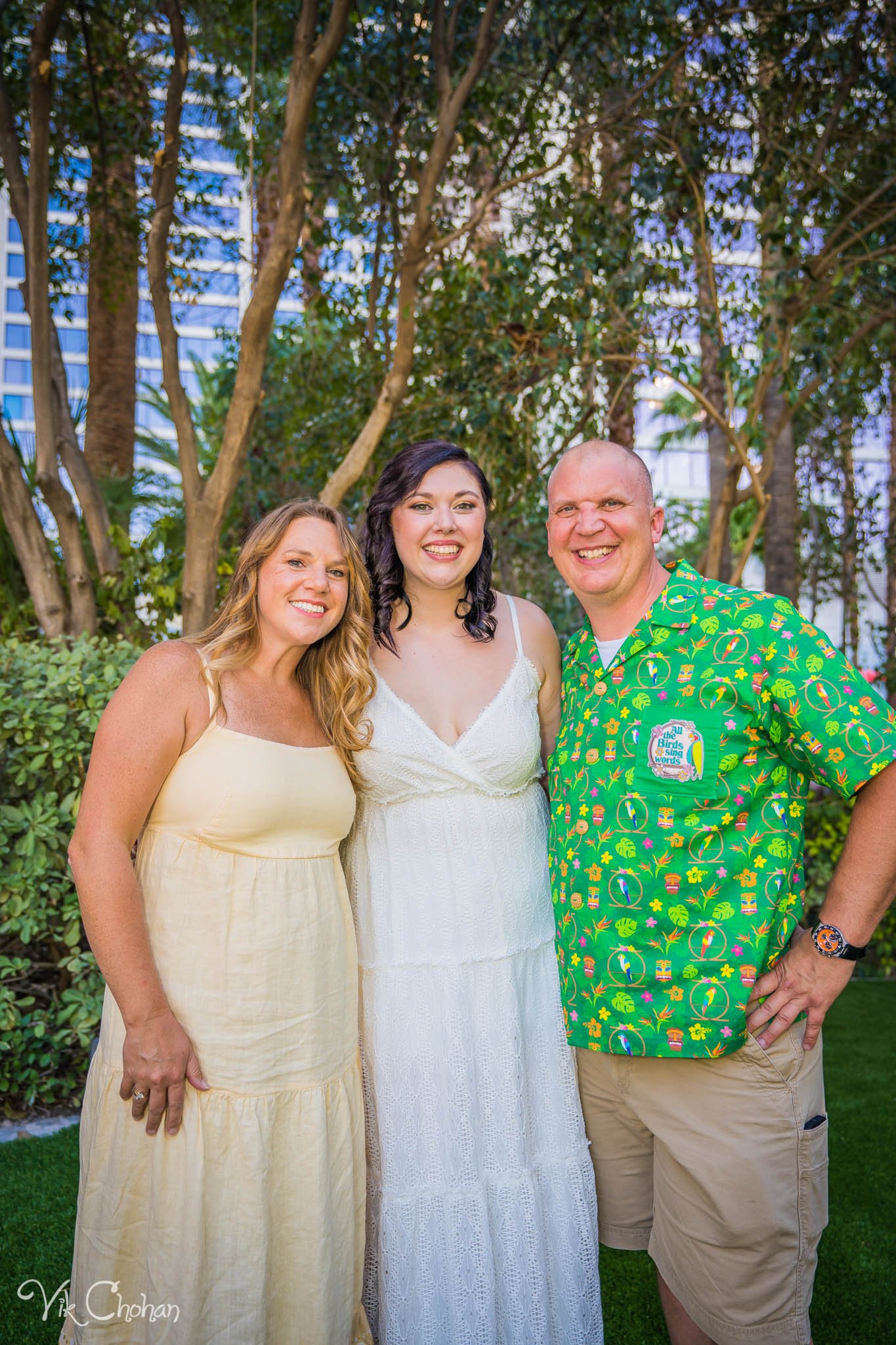 2022-06-05-Jacey-&-Zane-Las-Vegas-Wedding-Celebration-Photography-Vik-Chohan-Photography-Photo-Booth-Social-Media-VCP-092.jpg