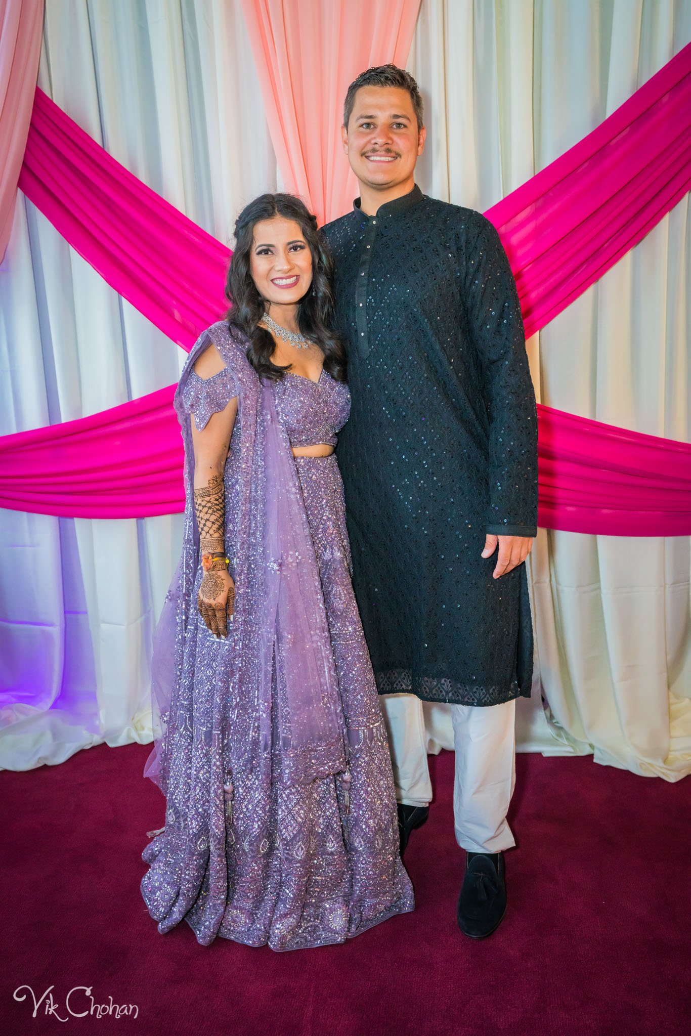 2022-06-07-Annie-&-Steven-Las-Vegas-Indian-Wedding-Sangeet-Night-Celebration-Photography-Vik-Chohan-Photography-Photo-Booth-Social-Media-VCP-005.jpg