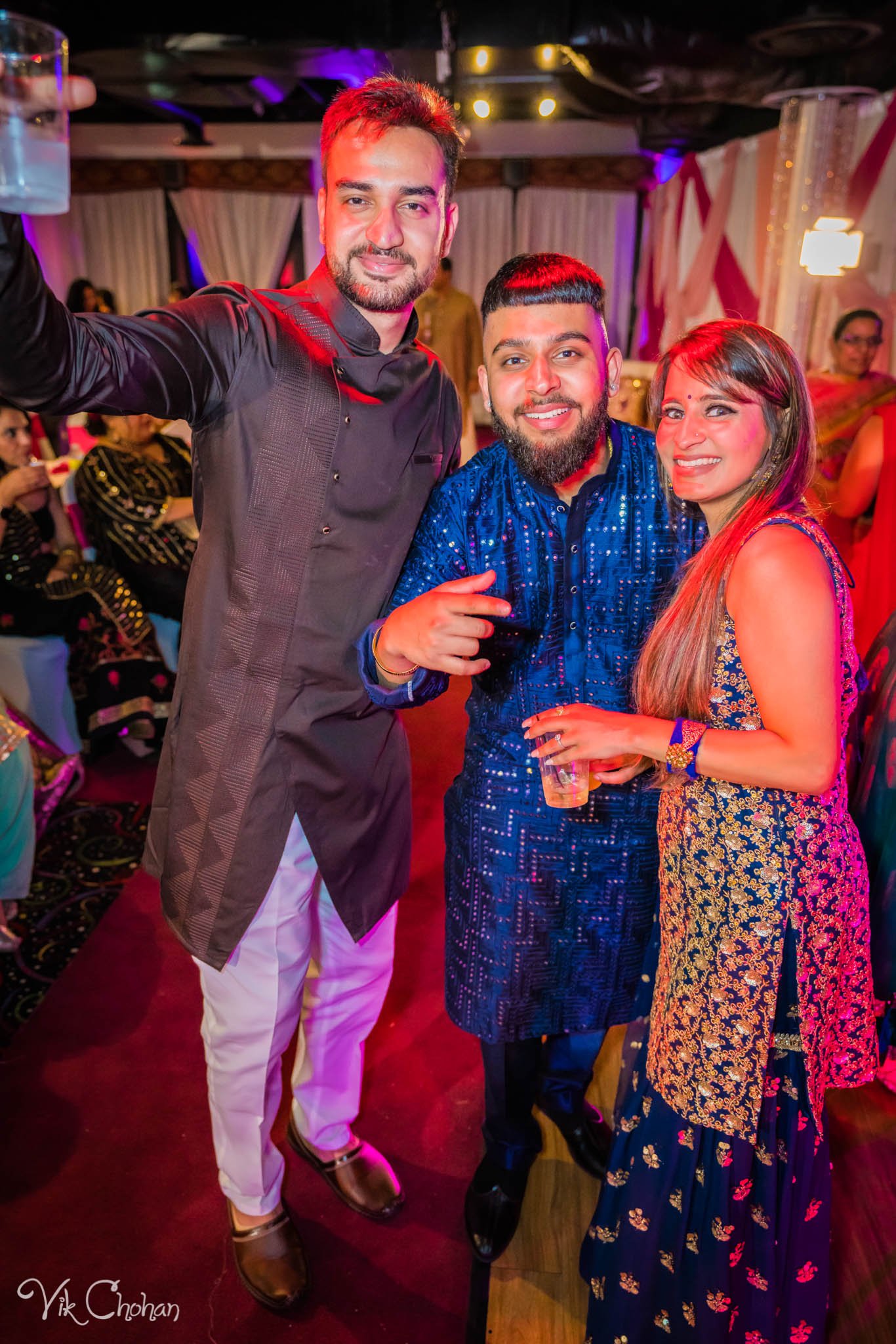 2022-06-07-Annie-&-Steven-Las-Vegas-Indian-Wedding-Sangeet-Night-Celebration-Photography-Vik-Chohan-Photography-Photo-Booth-Social-Media-VCP-171.jpg