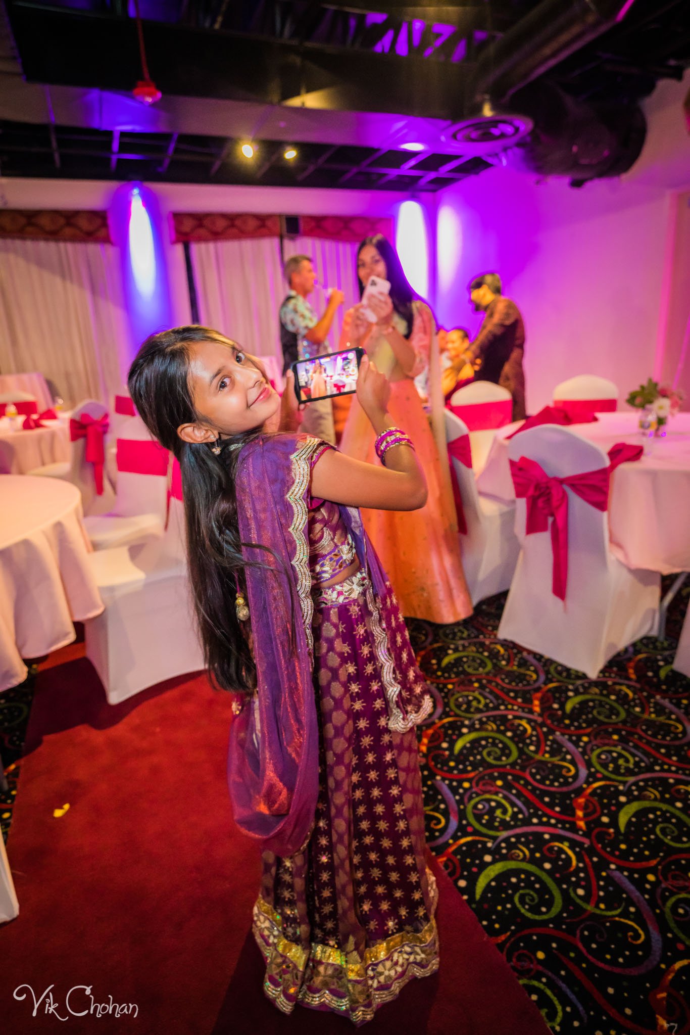 2022-06-07-Annie-&-Steven-Las-Vegas-Indian-Wedding-Sangeet-Night-Celebration-Photography-Vik-Chohan-Photography-Photo-Booth-Social-Media-VCP-238.jpg
