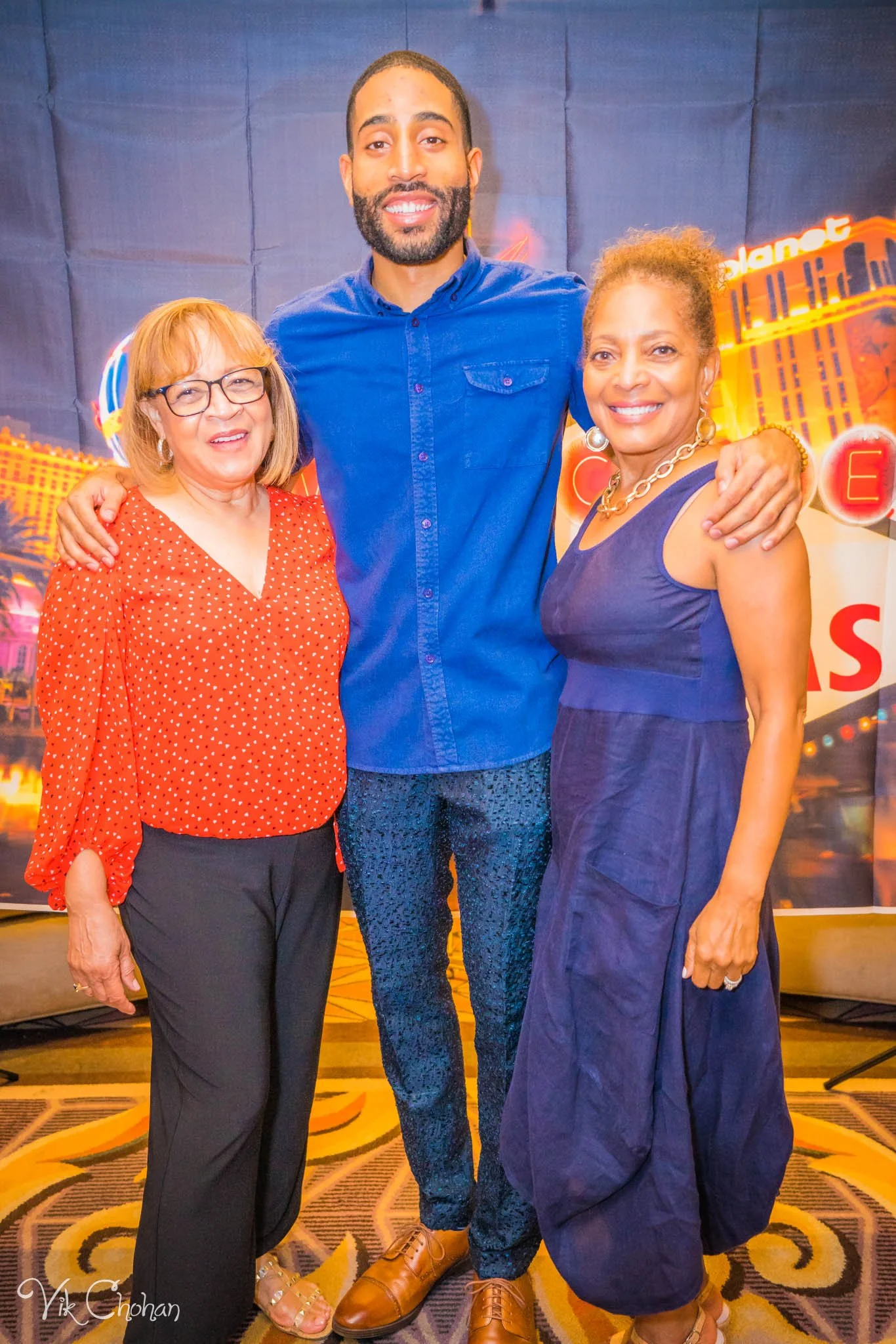 2022-07-30-Moore-Family-Reunion-Las-Vegas-2022-Vik-Chohan-Photography-Photo-Booth-Social-Media-VCP-014.jpg