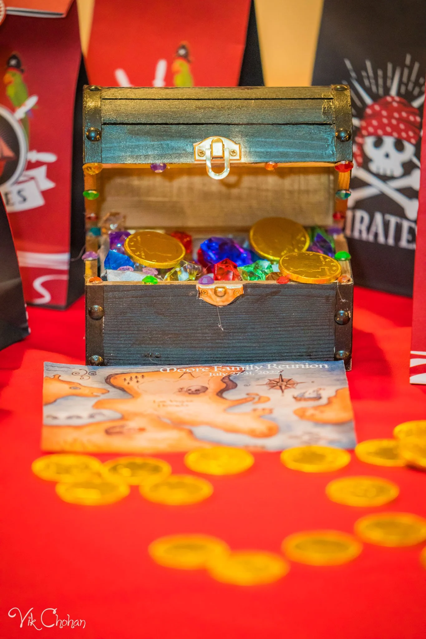 2022-07-30-Moore-Family-Reunion-Las-Vegas-2022-Vik-Chohan-Photography-Photo-Booth-Social-Media-VCP-174.jpg