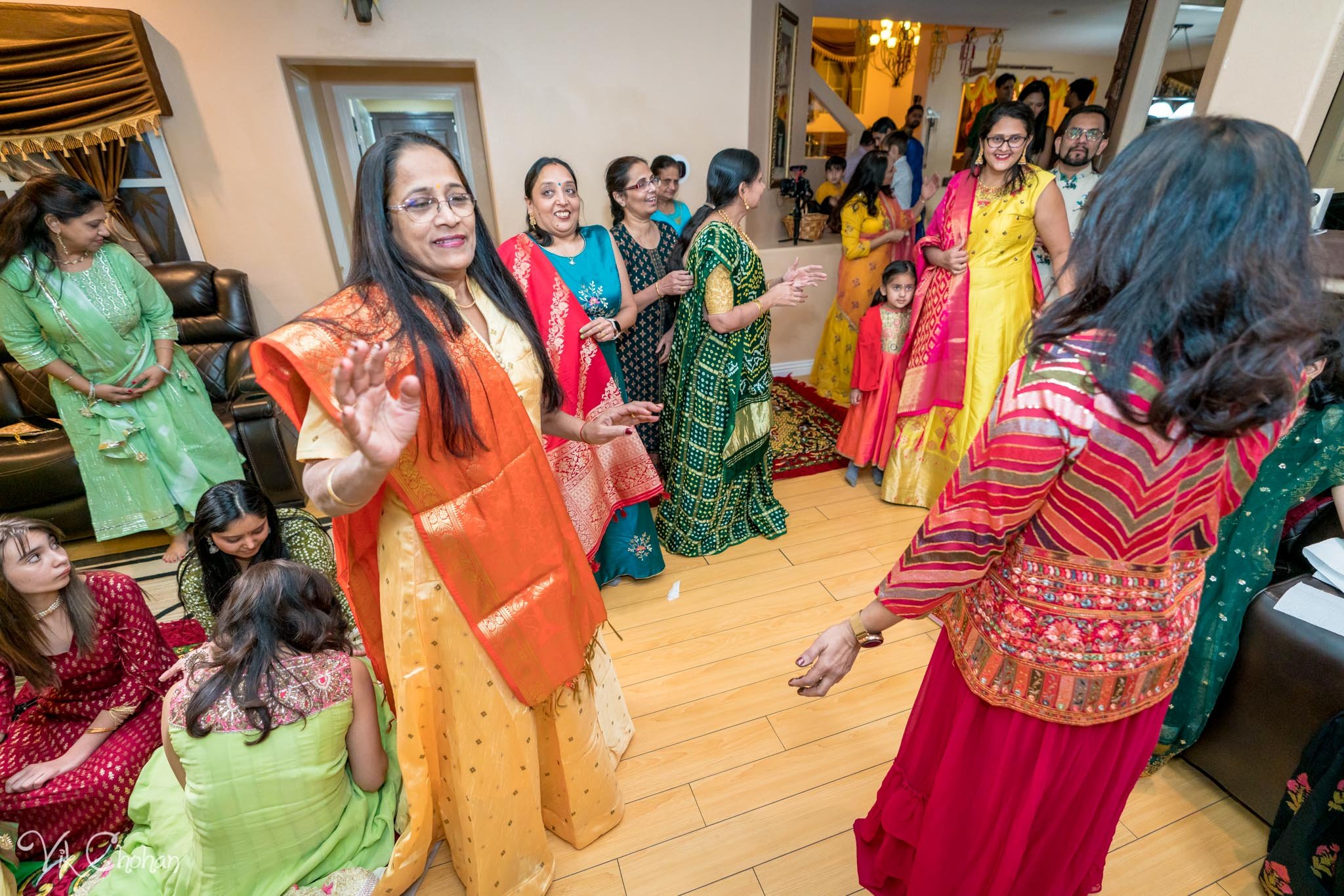 2022-02-03-Hely-&-Parth-Mendi-Indian-Wedding-Vik-Chohan-Photography-Photo-Booth-Social-Media-VCP-030.jpg