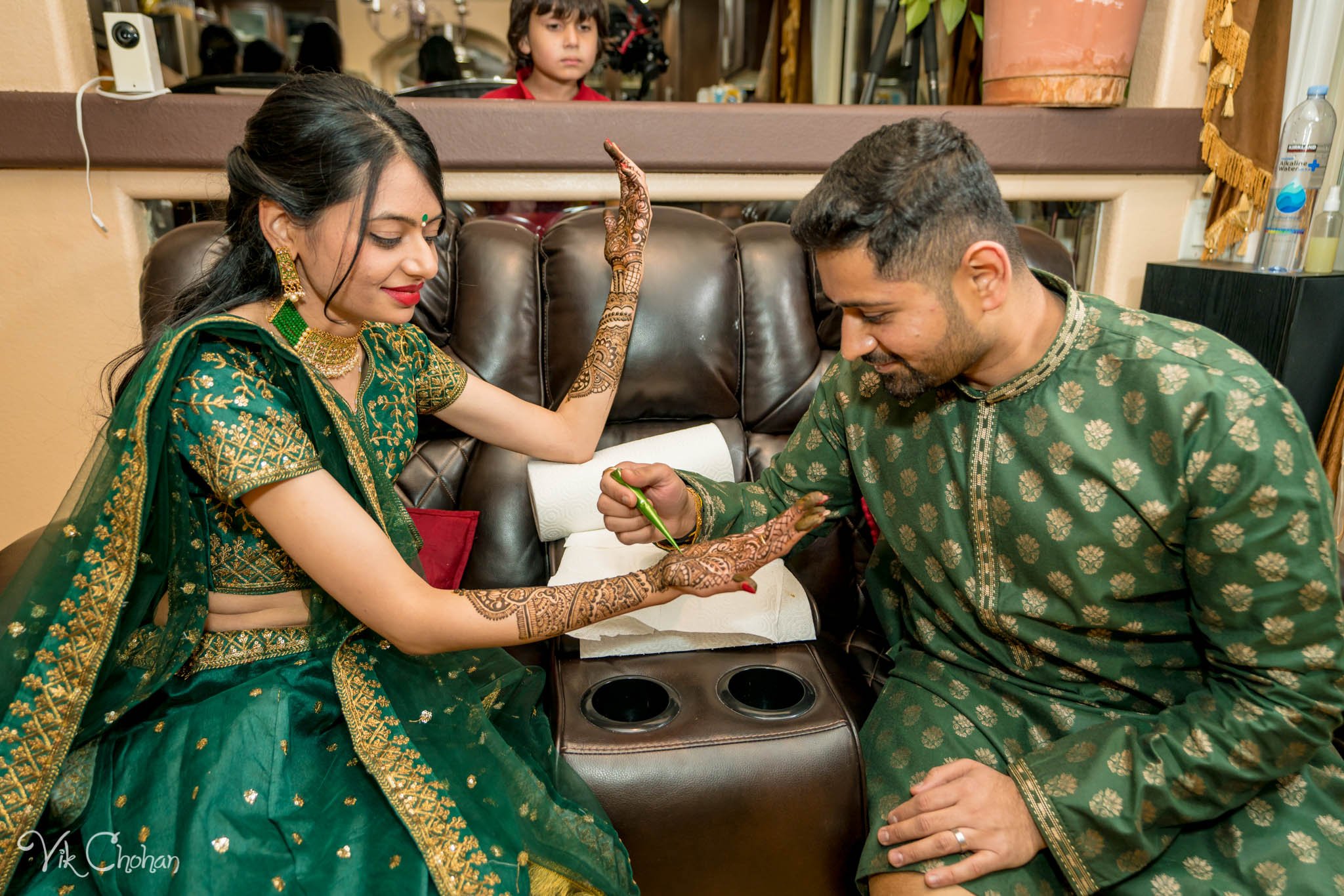 2022-02-03-Hely-&-Parth-Mendi-Indian-Wedding-Vik-Chohan-Photography-Photo-Booth-Social-Media-VCP-043.jpg