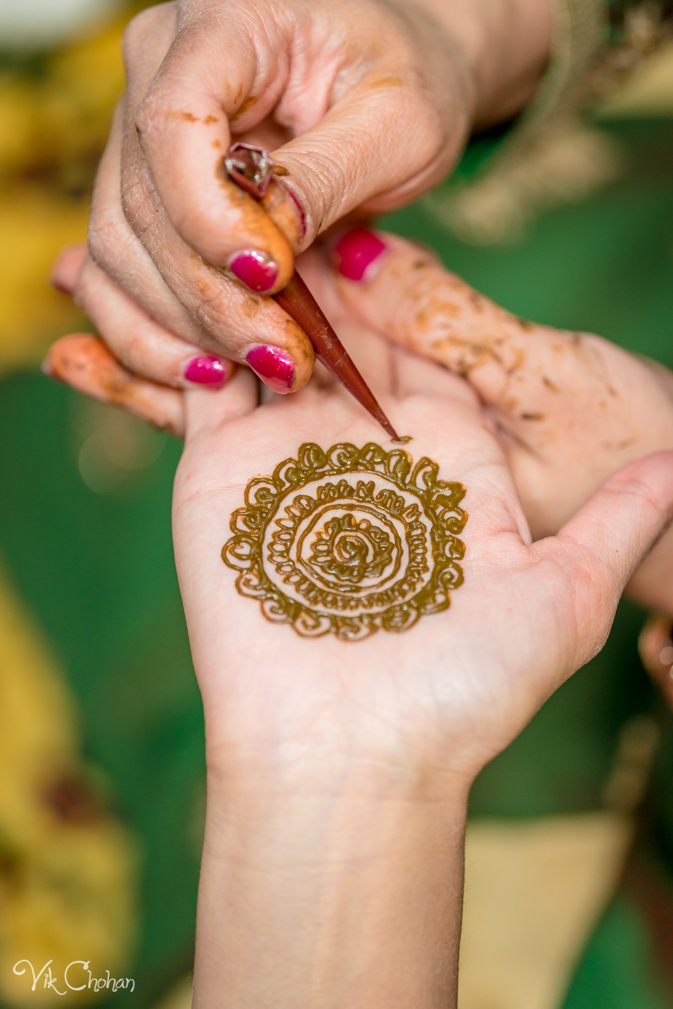 2022-02-03-Hely-&-Parth-Mendi-Indian-Wedding-Vik-Chohan-Photography-Photo-Booth-Social-Media-VCP-080.jpg
