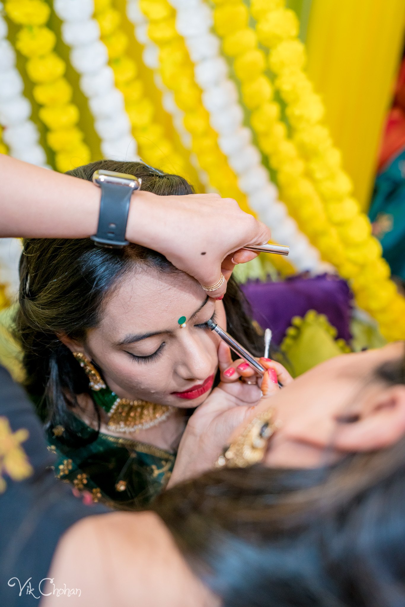 2022-02-03-Hely-&-Parth-Mendi-Indian-Wedding-Vik-Chohan-Photography-Photo-Booth-Social-Media-VCP-094.jpg
