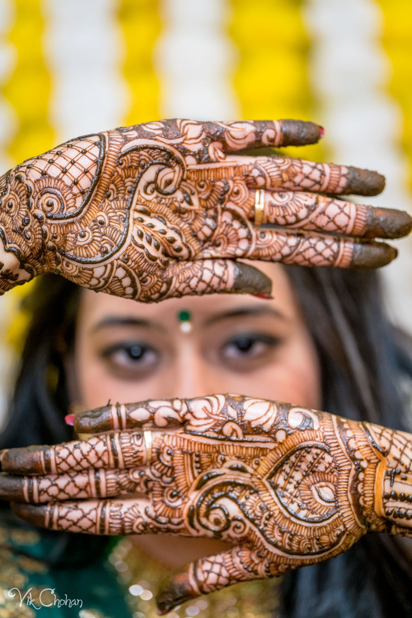 2022-02-03-Hely-&-Parth-Mendi-Indian-Wedding-Vik-Chohan-Photography-Photo-Booth-Social-Media-VCP-098.jpg