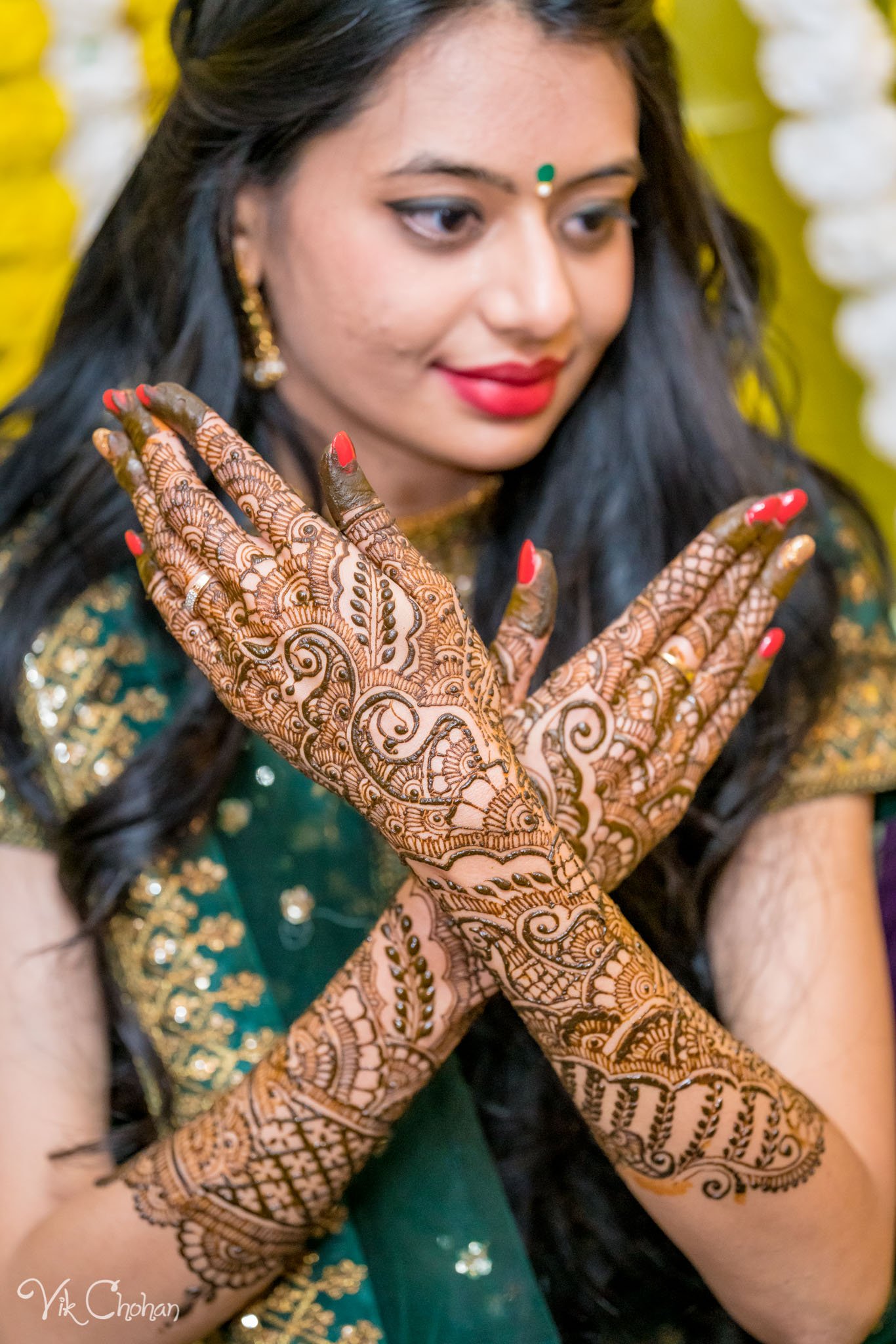 2022-02-03-Hely-&-Parth-Mendi-Indian-Wedding-Vik-Chohan-Photography-Photo-Booth-Social-Media-VCP-104.jpg