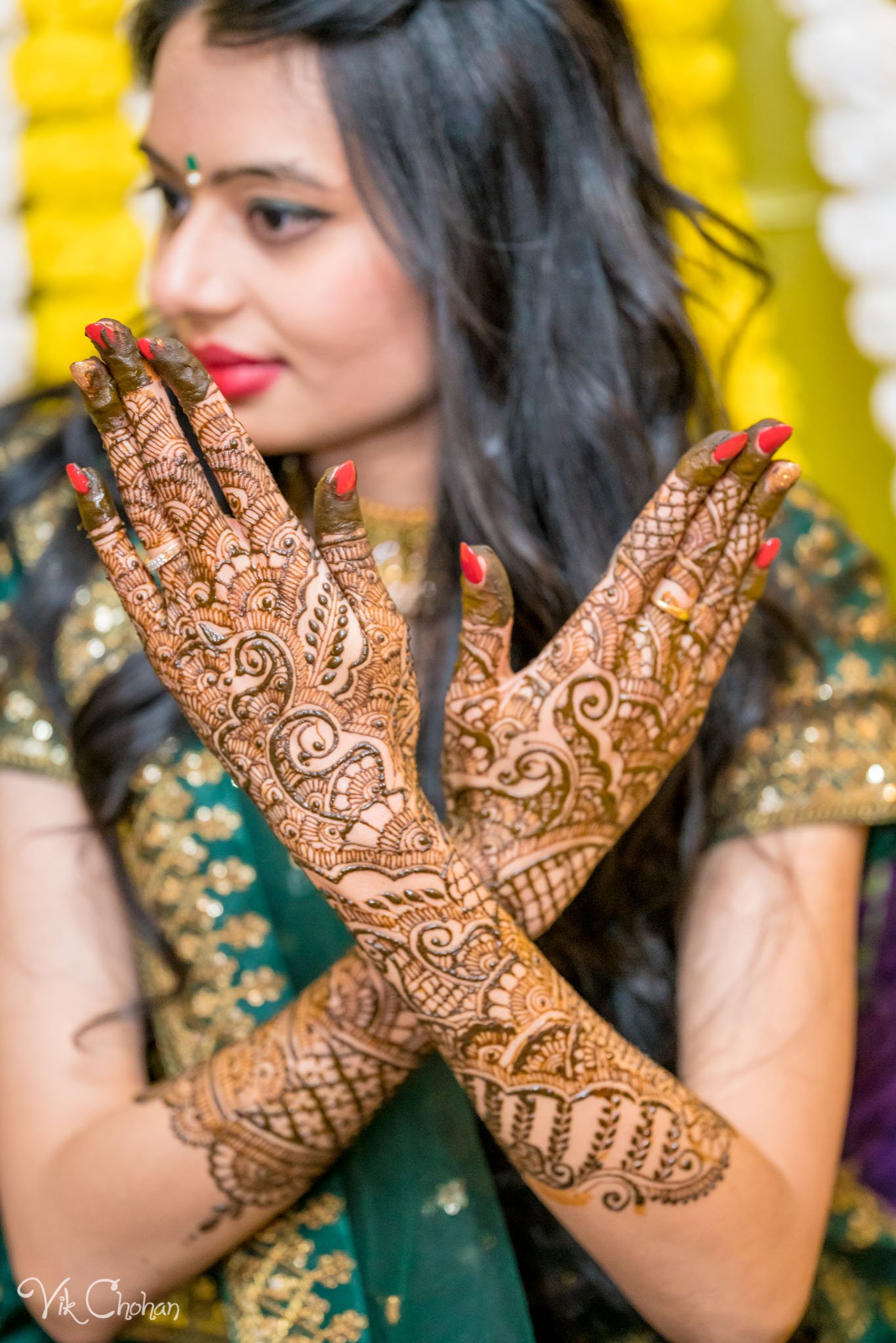 2022-02-03-Hely-&-Parth-Mendi-Indian-Wedding-Vik-Chohan-Photography-Photo-Booth-Social-Media-VCP-105.jpg