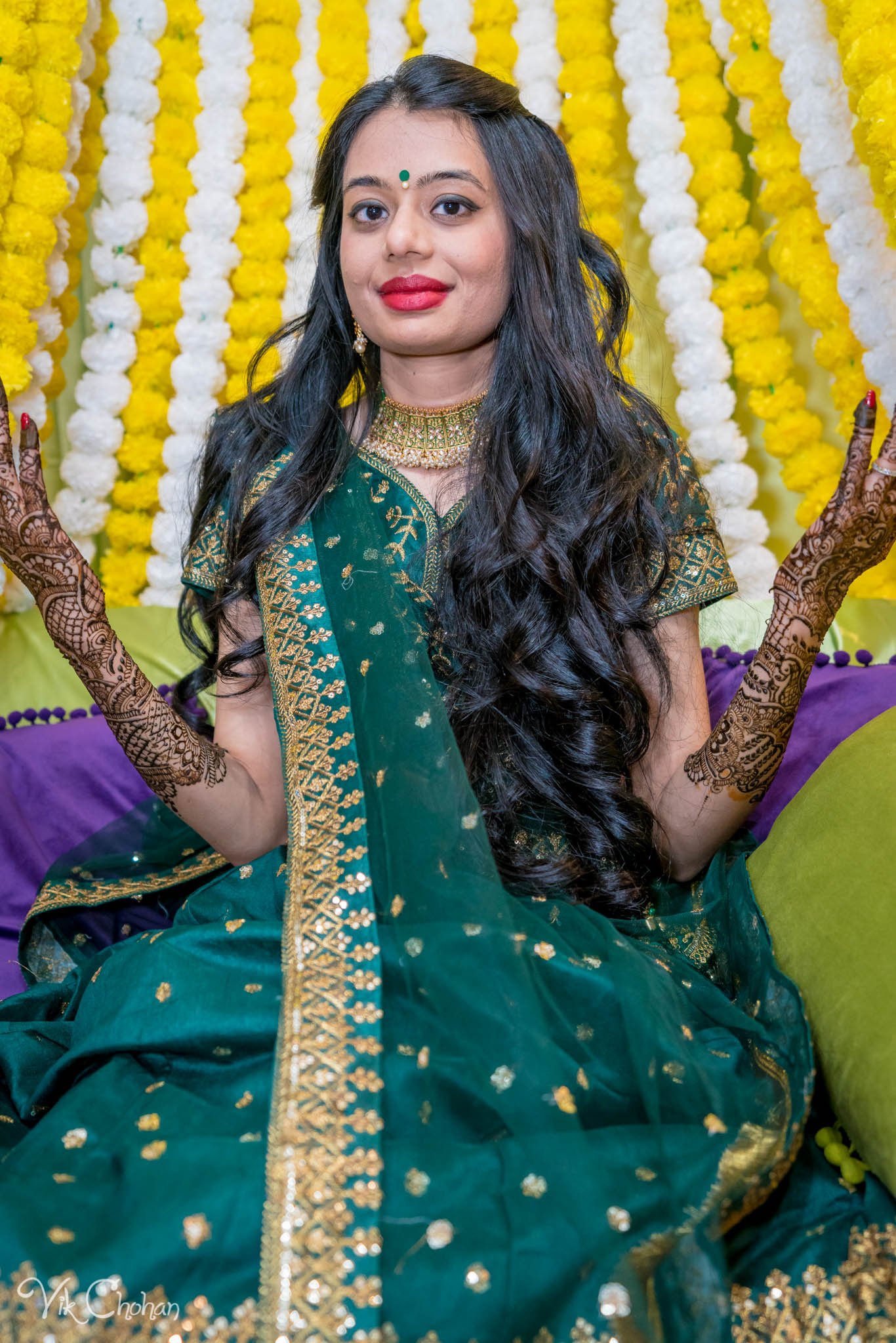 2022-02-03-Hely-&-Parth-Mendi-Indian-Wedding-Vik-Chohan-Photography-Photo-Booth-Social-Media-VCP-108.jpg