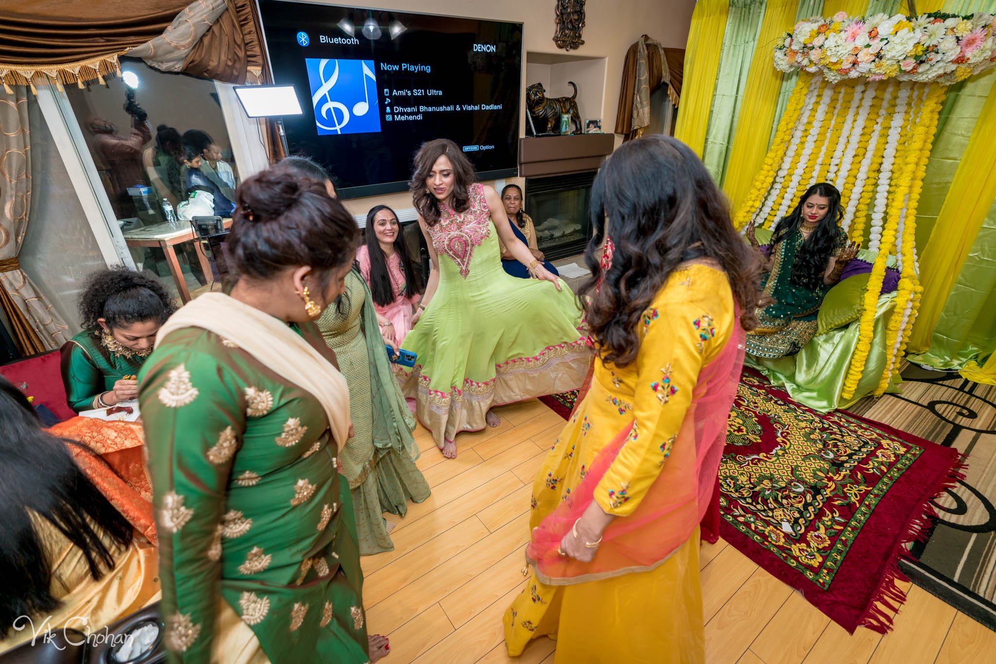 2022-02-03-Hely-&-Parth-Mendi-Indian-Wedding-Vik-Chohan-Photography-Photo-Booth-Social-Media-VCP-109.jpg