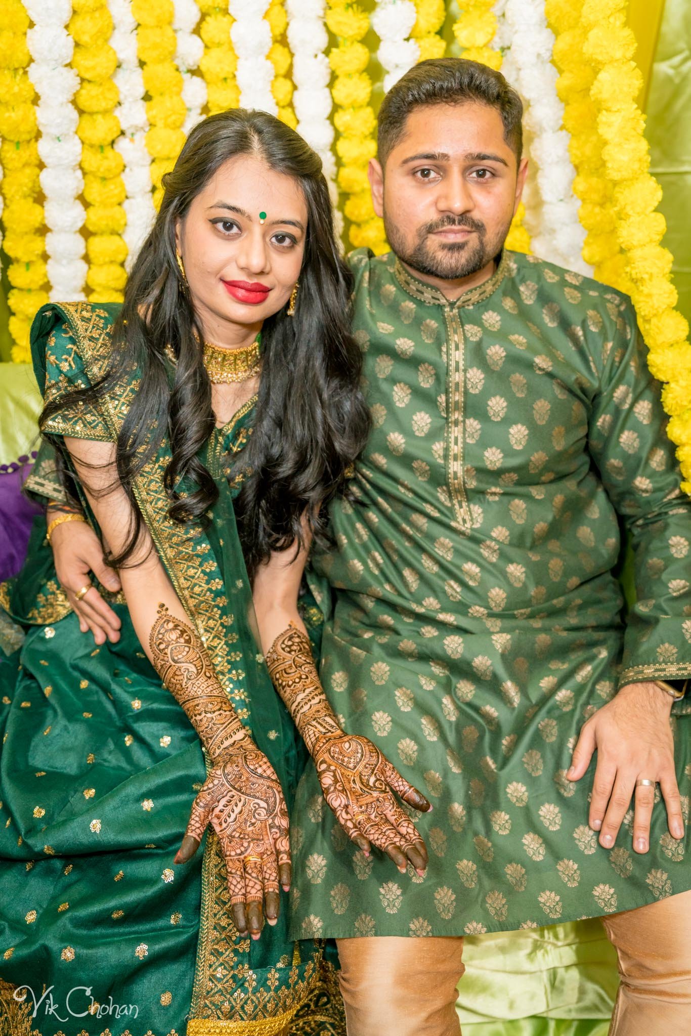 2022-02-03-Hely-&-Parth-Mendi-Indian-Wedding-Vik-Chohan-Photography-Photo-Booth-Social-Media-VCP-122.jpg