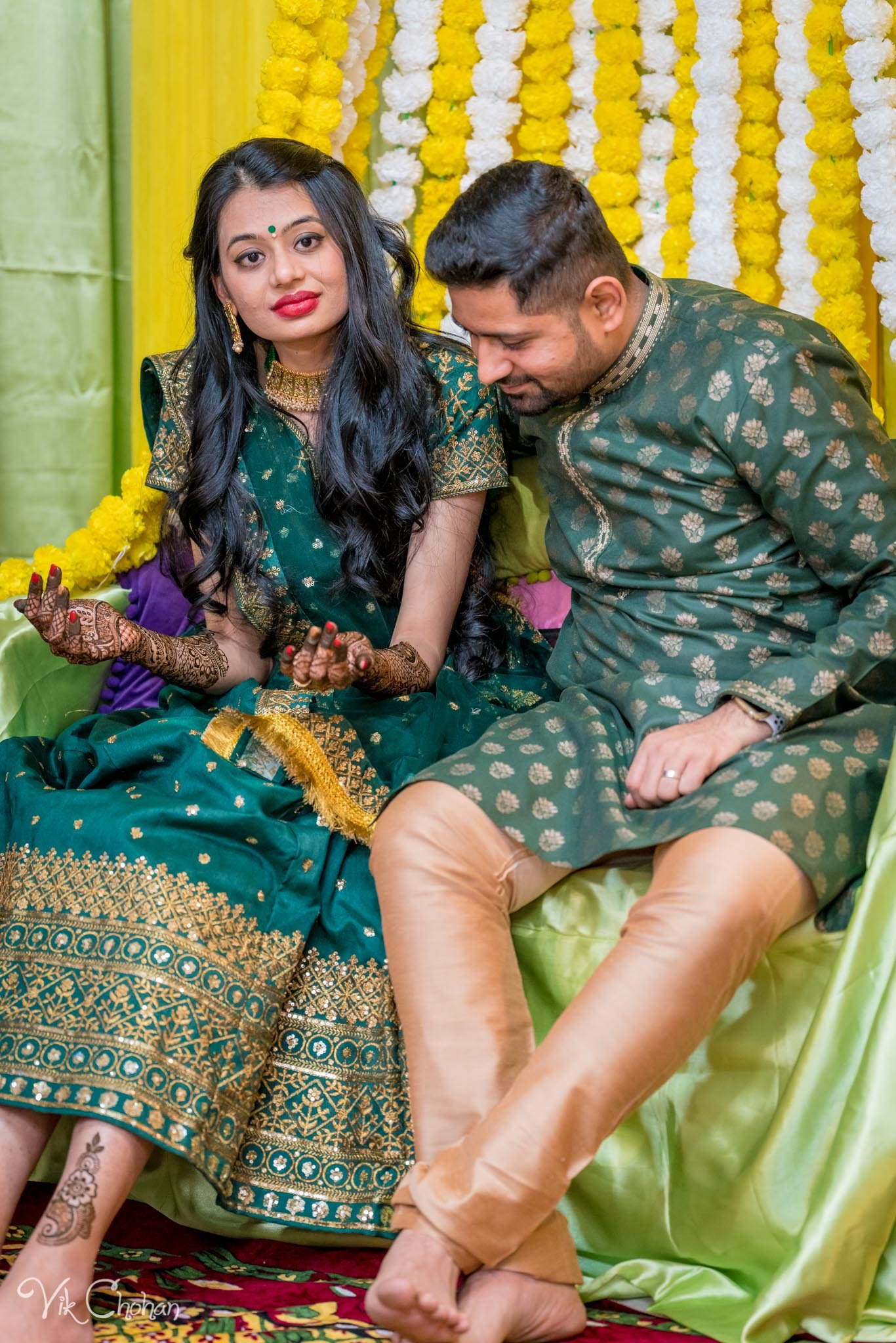 2022-02-03-Hely-&-Parth-Mendi-Indian-Wedding-Vik-Chohan-Photography-Photo-Booth-Social-Media-VCP-128.jpg
