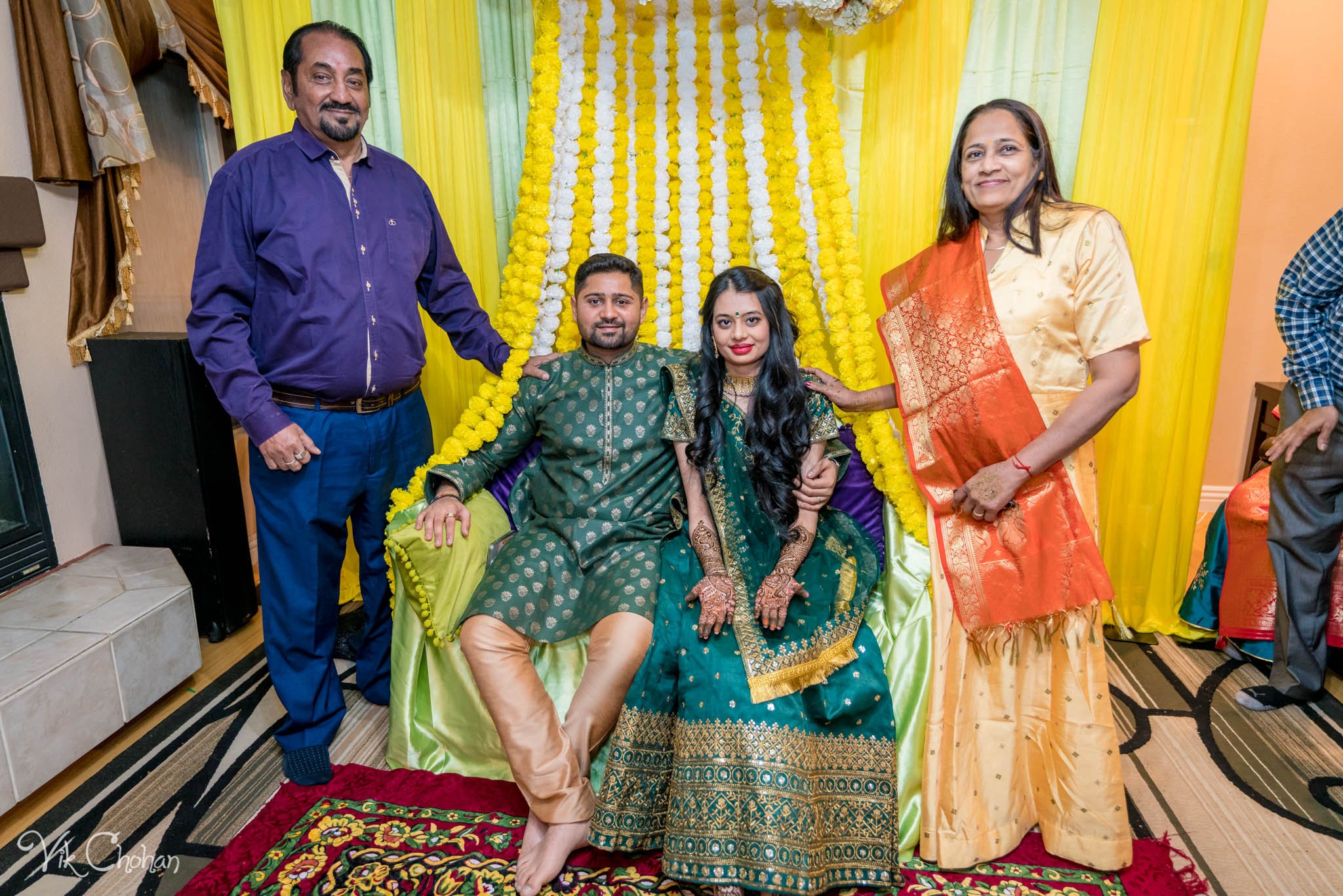 2022-02-03-Hely-&-Parth-Mendi-Indian-Wedding-Vik-Chohan-Photography-Photo-Booth-Social-Media-VCP-155.jpg