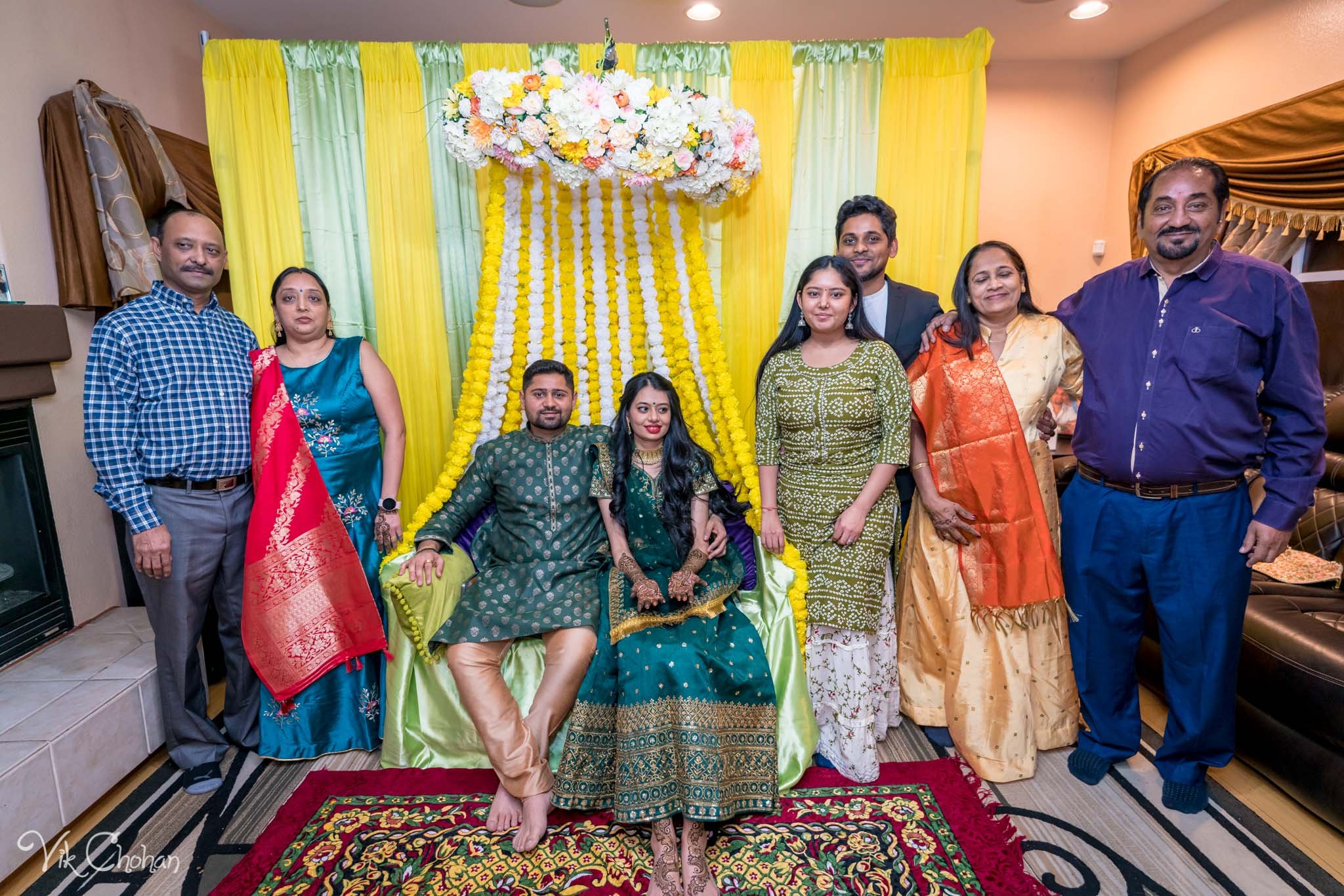 2022-02-03-Hely-&-Parth-Mendi-Indian-Wedding-Vik-Chohan-Photography-Photo-Booth-Social-Media-VCP-160.jpg