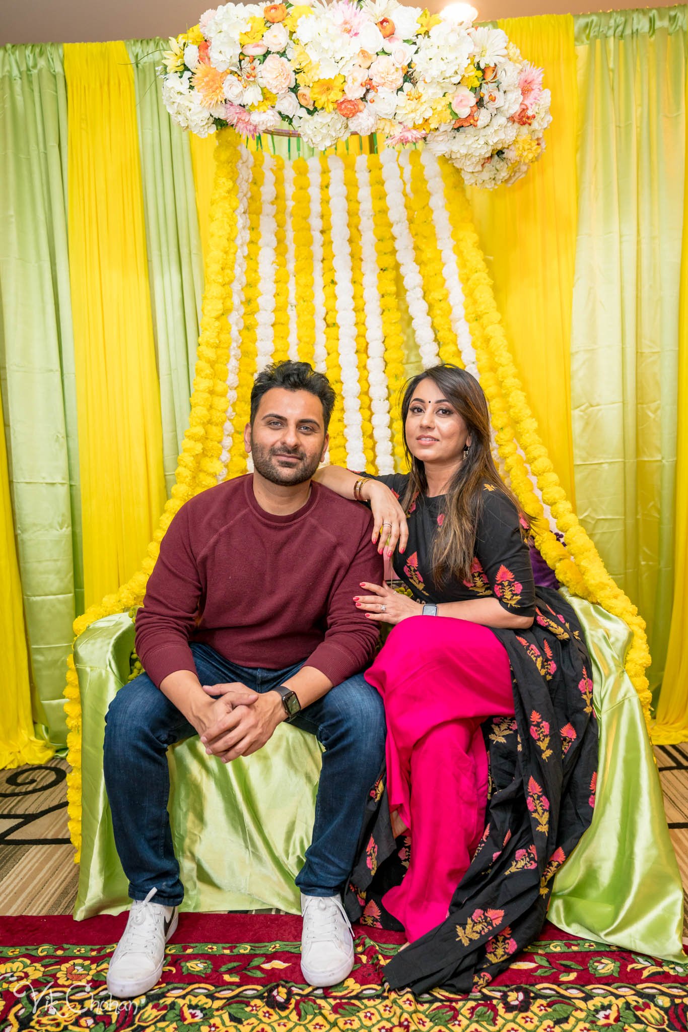 2022-02-03-Hely-&-Parth-Mendi-Indian-Wedding-Vik-Chohan-Photography-Photo-Booth-Social-Media-VCP-184.jpg