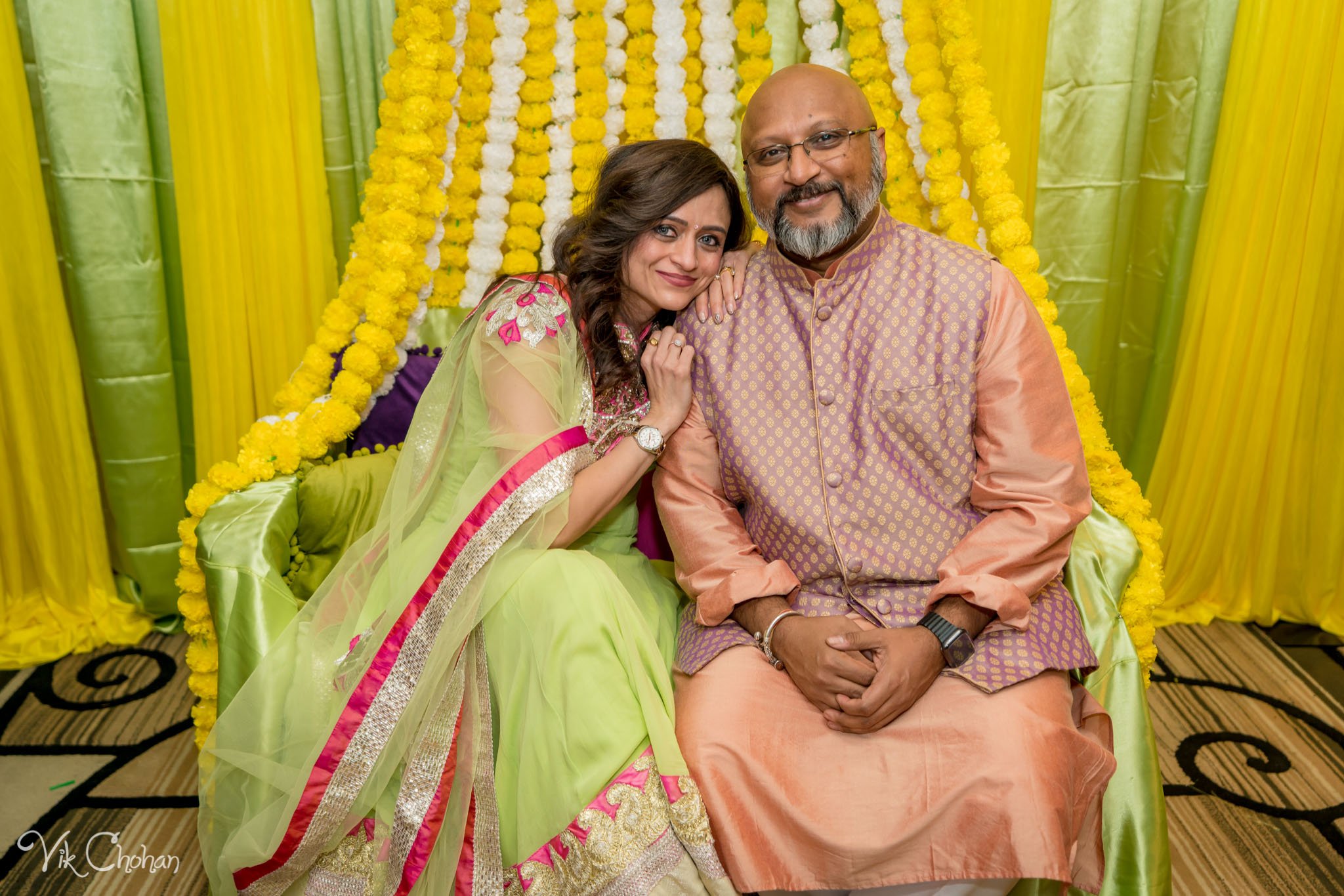 2022-02-03-Hely-&-Parth-Mendi-Indian-Wedding-Vik-Chohan-Photography-Photo-Booth-Social-Media-VCP-193.jpg