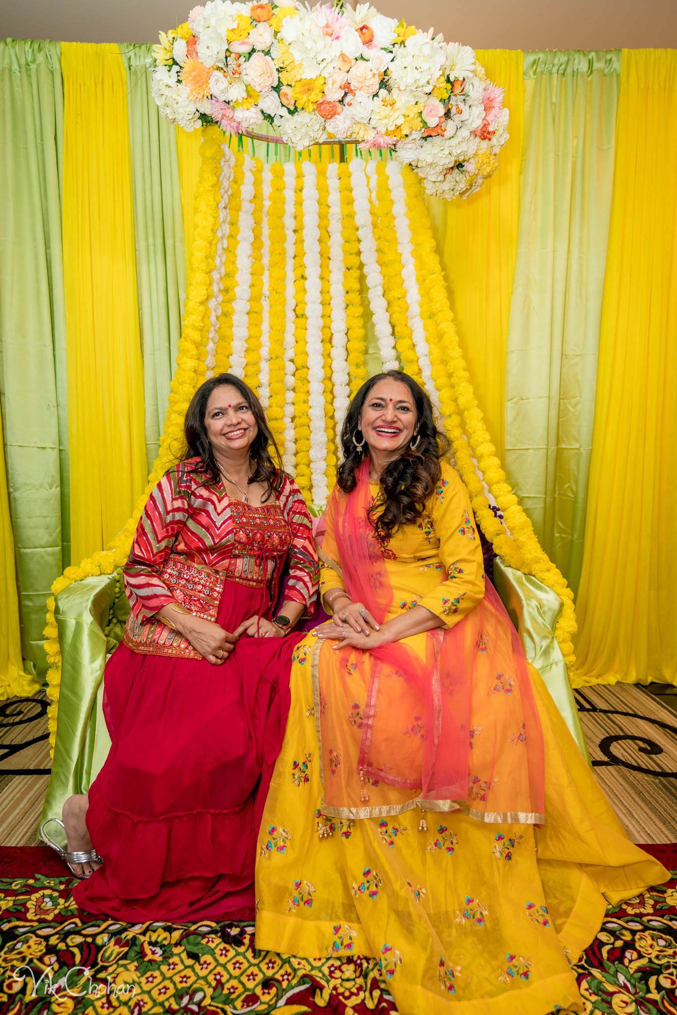 2022-02-03-Hely-&-Parth-Mendi-Indian-Wedding-Vik-Chohan-Photography-Photo-Booth-Social-Media-VCP-198.jpg