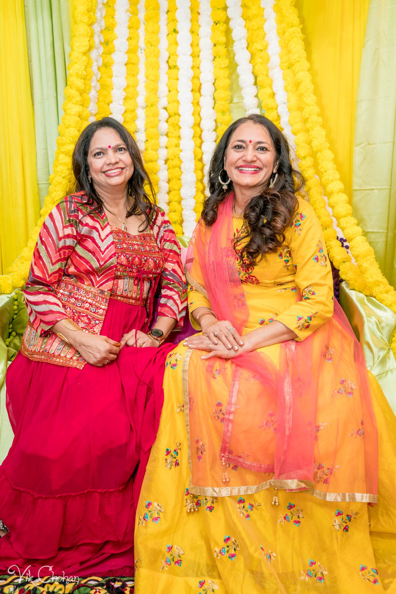 2022-02-03-Hely-&-Parth-Mendi-Indian-Wedding-Vik-Chohan-Photography-Photo-Booth-Social-Media-VCP-200.jpg