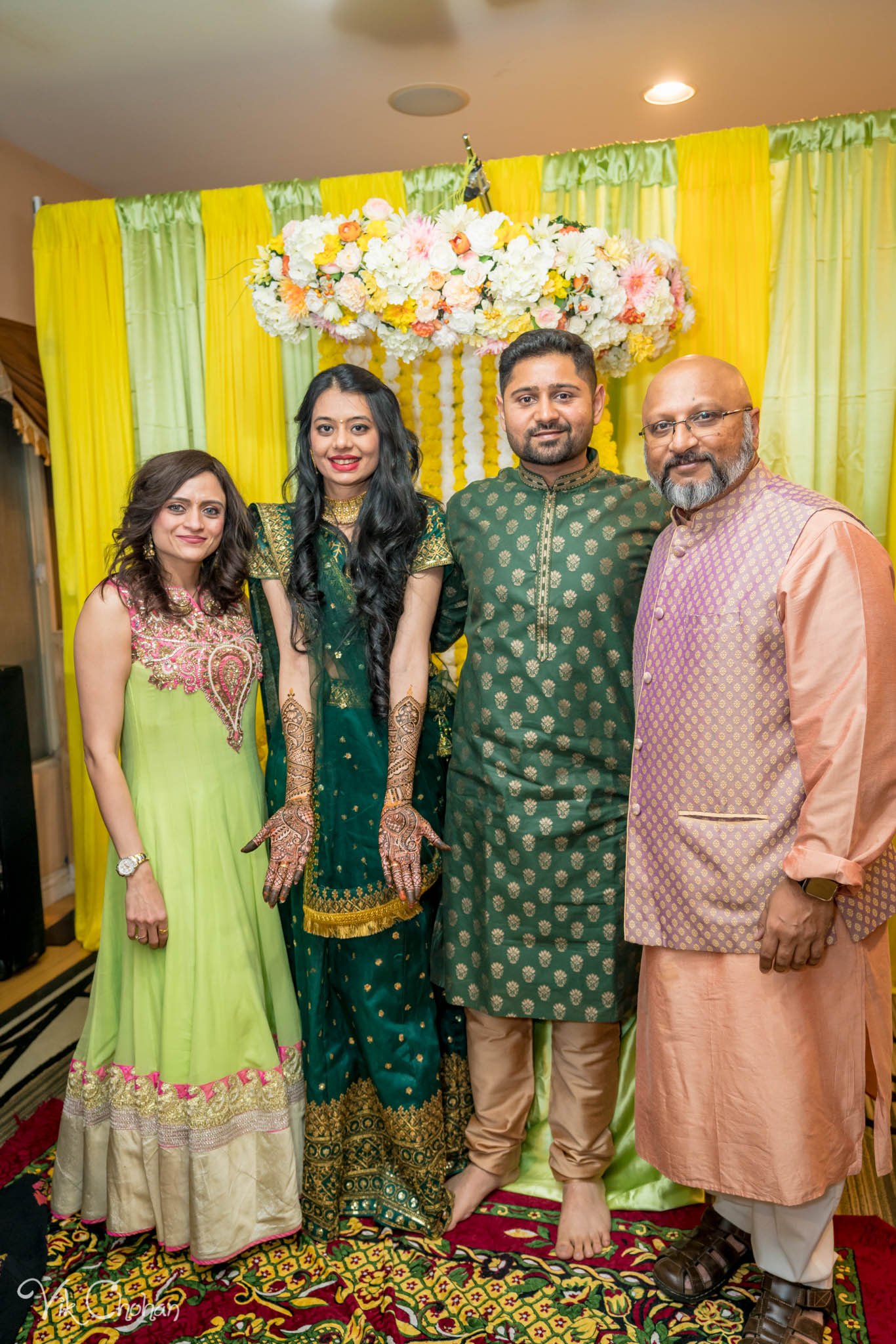 2022-02-03-Hely-&-Parth-Mendi-Indian-Wedding-Vik-Chohan-Photography-Photo-Booth-Social-Media-VCP-208.jpg