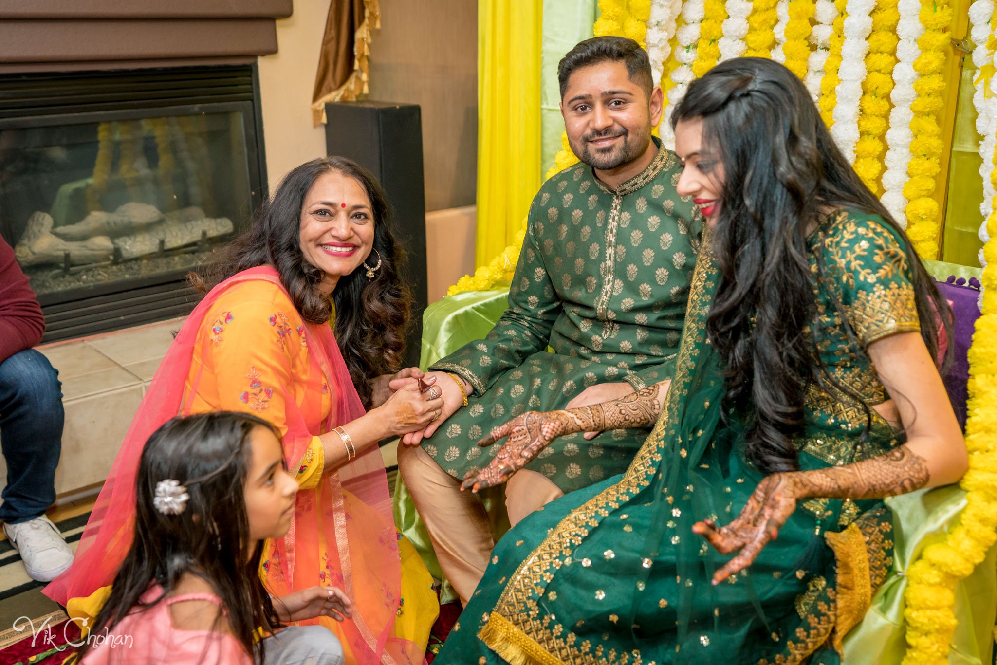 2022-02-03-Hely-&-Parth-Mendi-Indian-Wedding-Vik-Chohan-Photography-Photo-Booth-Social-Media-VCP-238.jpg