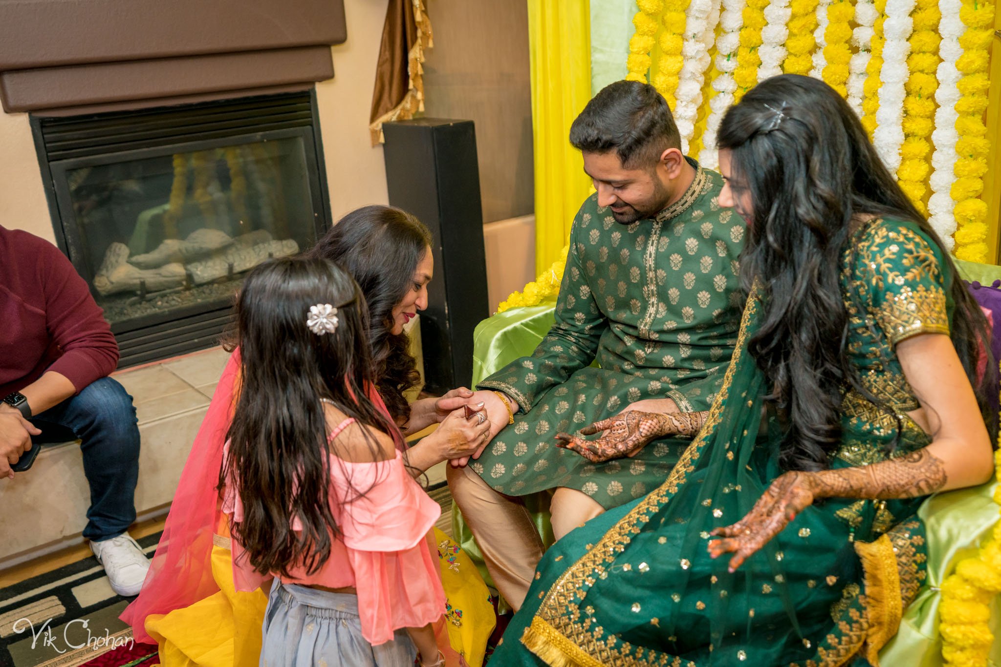 2022-02-03-Hely-&-Parth-Mendi-Indian-Wedding-Vik-Chohan-Photography-Photo-Booth-Social-Media-VCP-239.jpg