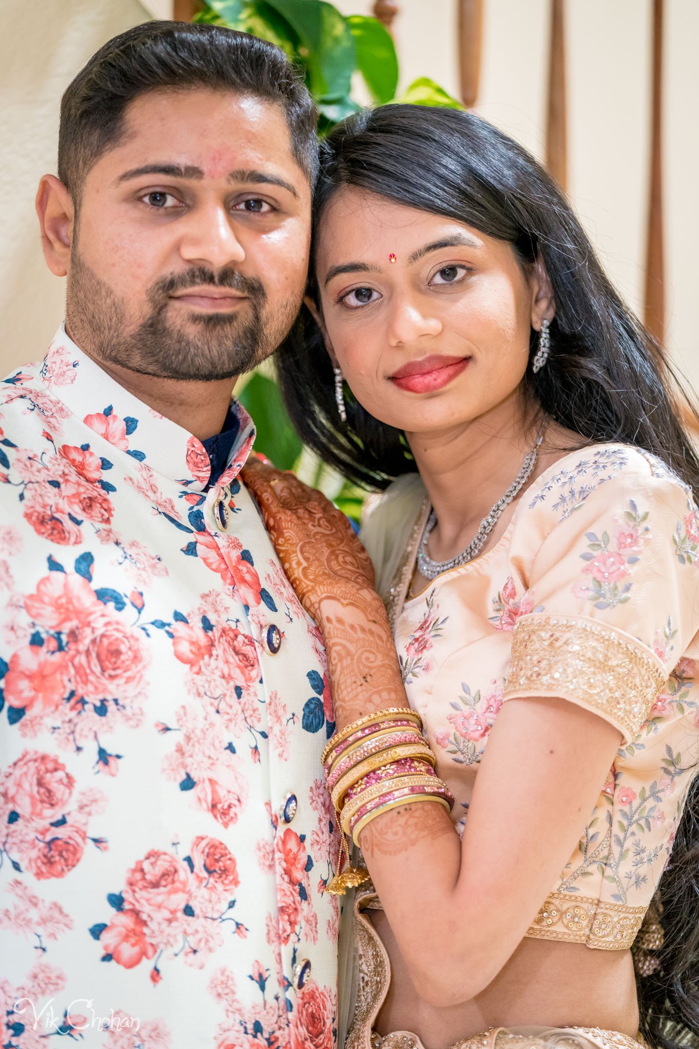 2022-02-04-Hely-&-Parth-Garba-Night-Indian-Wedding-Vik-Chohan-Photography-Photo-Booth-Social-Media-VCP-024.jpg