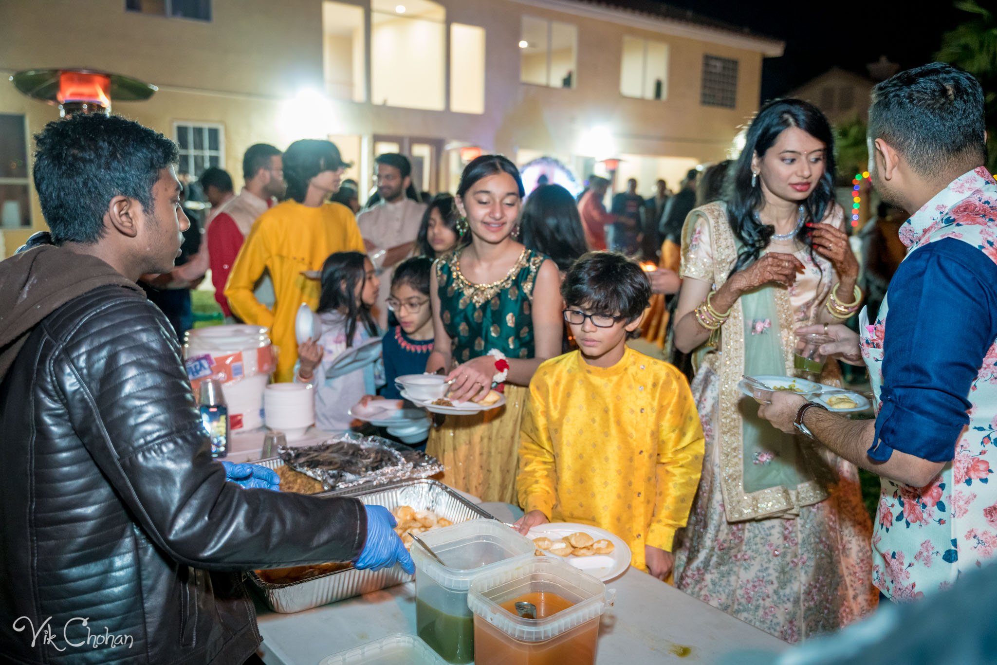 2022-02-04-Hely-&-Parth-Garba-Night-Indian-Wedding-Vik-Chohan-Photography-Photo-Booth-Social-Media-VCP-039.jpg