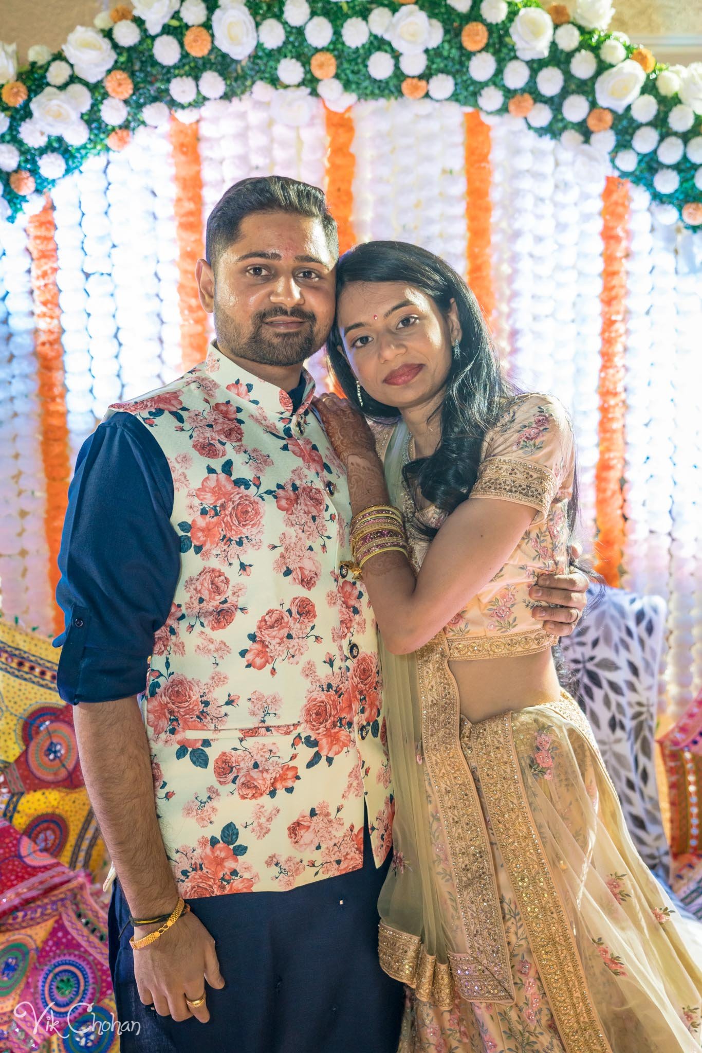 2022-02-04-Hely-&-Parth-Garba-Night-Indian-Wedding-Vik-Chohan-Photography-Photo-Booth-Social-Media-VCP-064.jpg