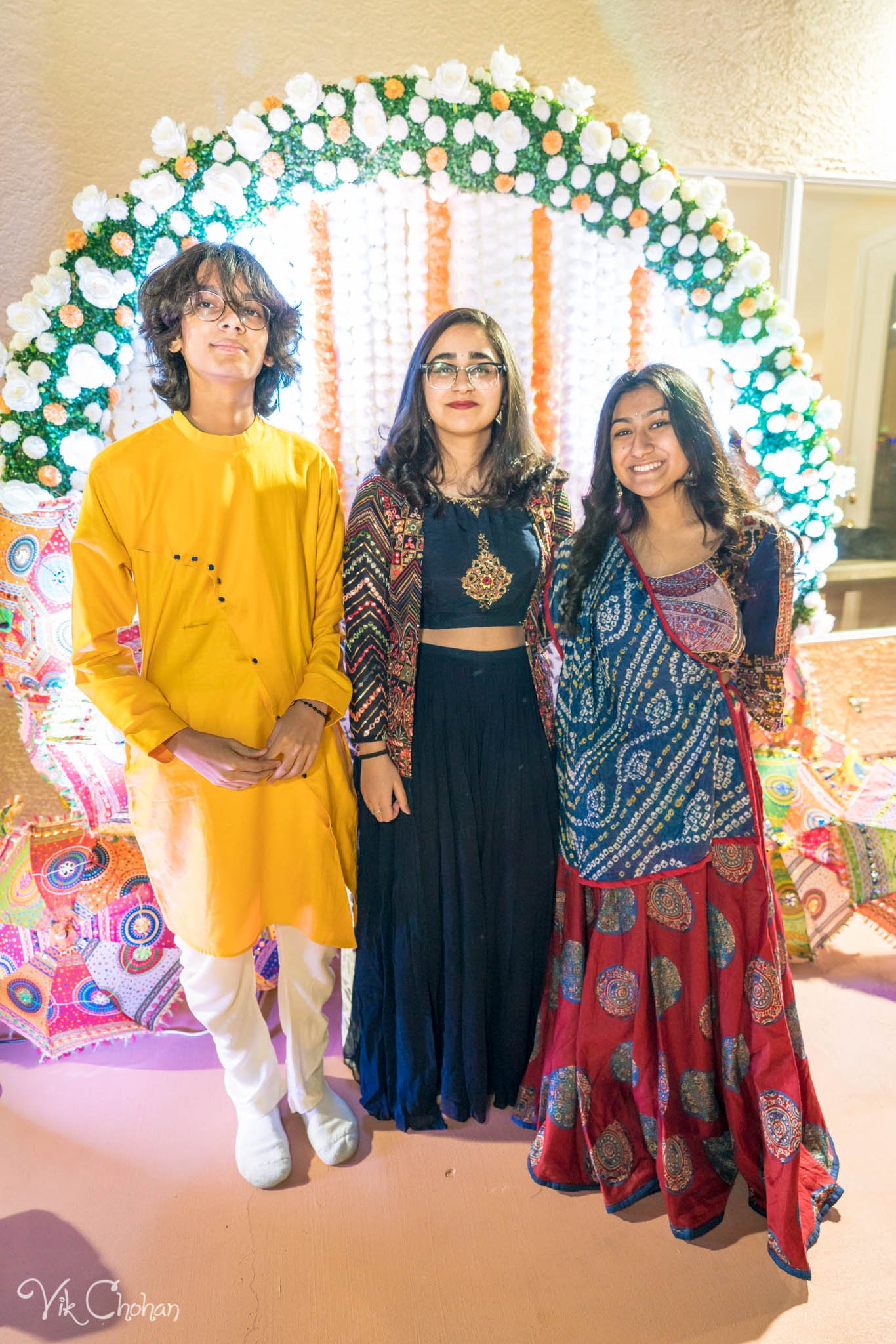 2022-02-04-Hely-&-Parth-Garba-Night-Indian-Wedding-Vik-Chohan-Photography-Photo-Booth-Social-Media-VCP-067.jpg