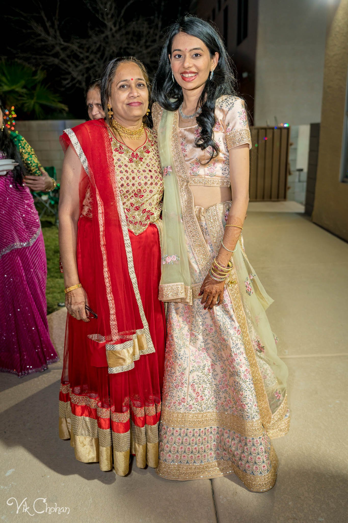 2022-02-04-Hely-&-Parth-Garba-Night-Indian-Wedding-Vik-Chohan-Photography-Photo-Booth-Social-Media-VCP-068.jpg