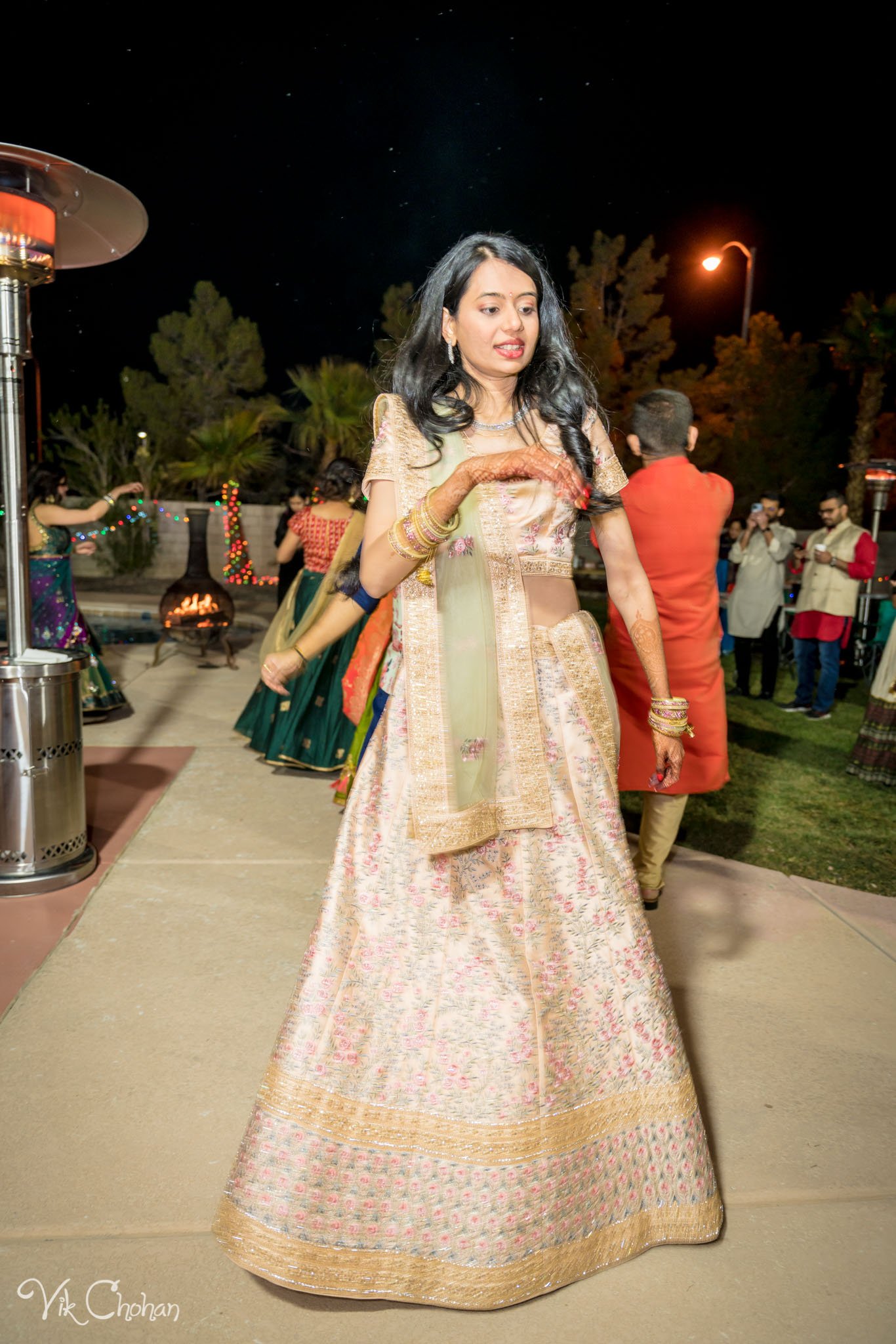 2022-02-04-Hely-&-Parth-Garba-Night-Indian-Wedding-Vik-Chohan-Photography-Photo-Booth-Social-Media-VCP-081.jpg