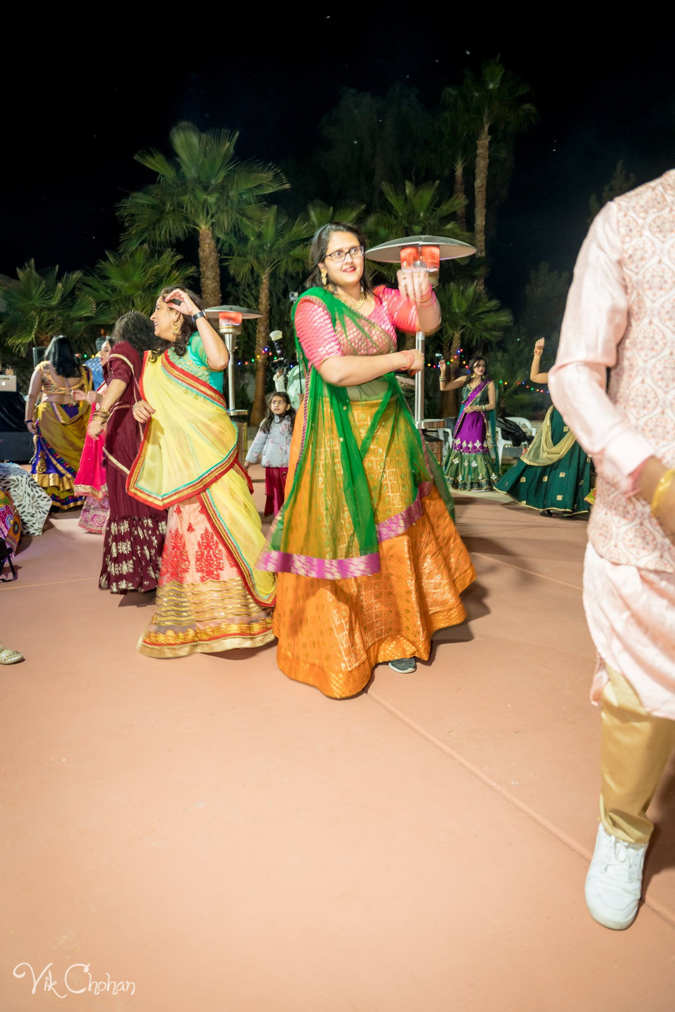 2022-02-04-Hely-&-Parth-Garba-Night-Indian-Wedding-Vik-Chohan-Photography-Photo-Booth-Social-Media-VCP-082.jpg