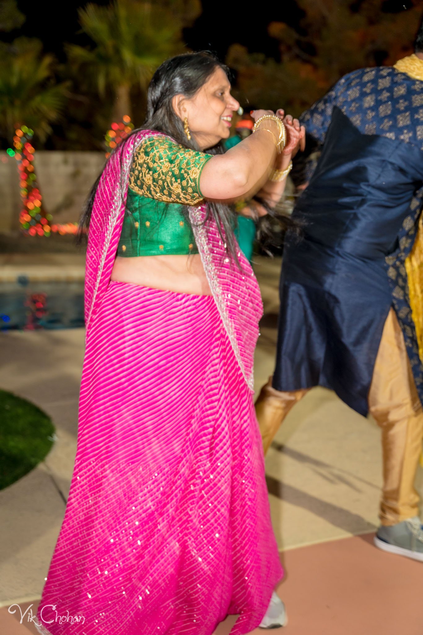 2022-02-04-Hely-&-Parth-Garba-Night-Indian-Wedding-Vik-Chohan-Photography-Photo-Booth-Social-Media-VCP-089.jpg