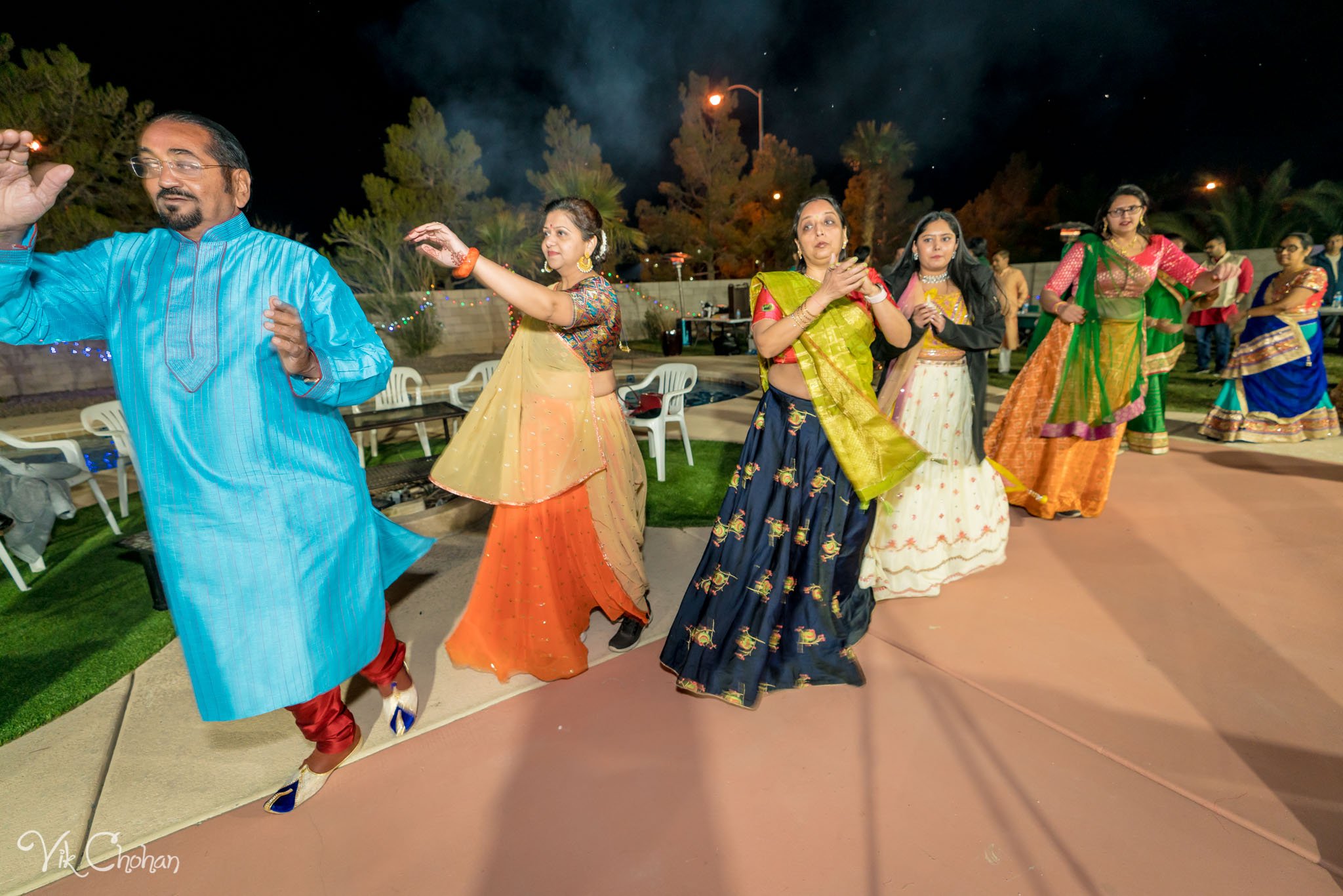 2022-02-04-Hely-&-Parth-Garba-Night-Indian-Wedding-Vik-Chohan-Photography-Photo-Booth-Social-Media-VCP-093.jpg