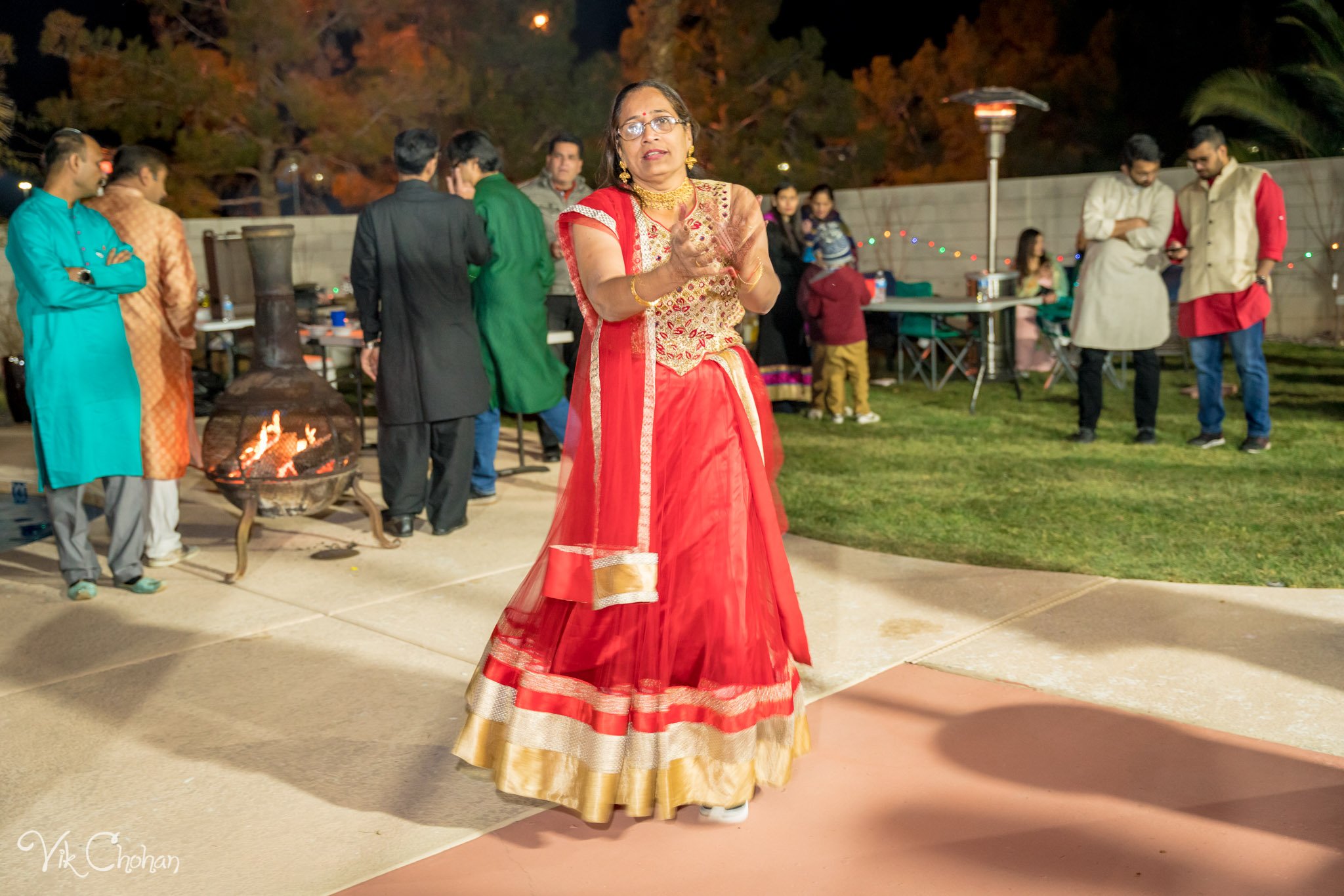 2022-02-04-Hely-&-Parth-Garba-Night-Indian-Wedding-Vik-Chohan-Photography-Photo-Booth-Social-Media-VCP-097.jpg