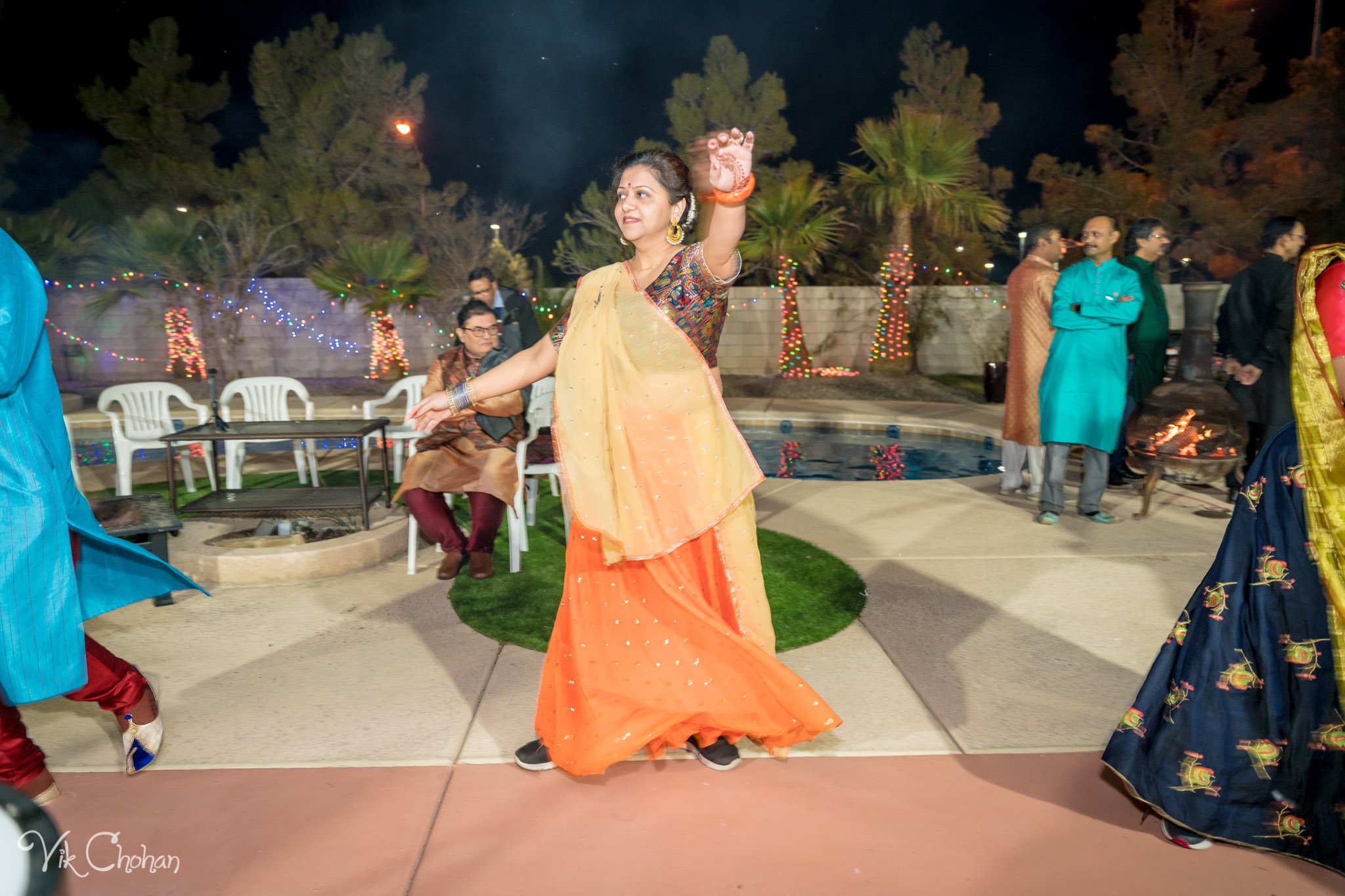 2022-02-04-Hely-&-Parth-Garba-Night-Indian-Wedding-Vik-Chohan-Photography-Photo-Booth-Social-Media-VCP-099.jpg
