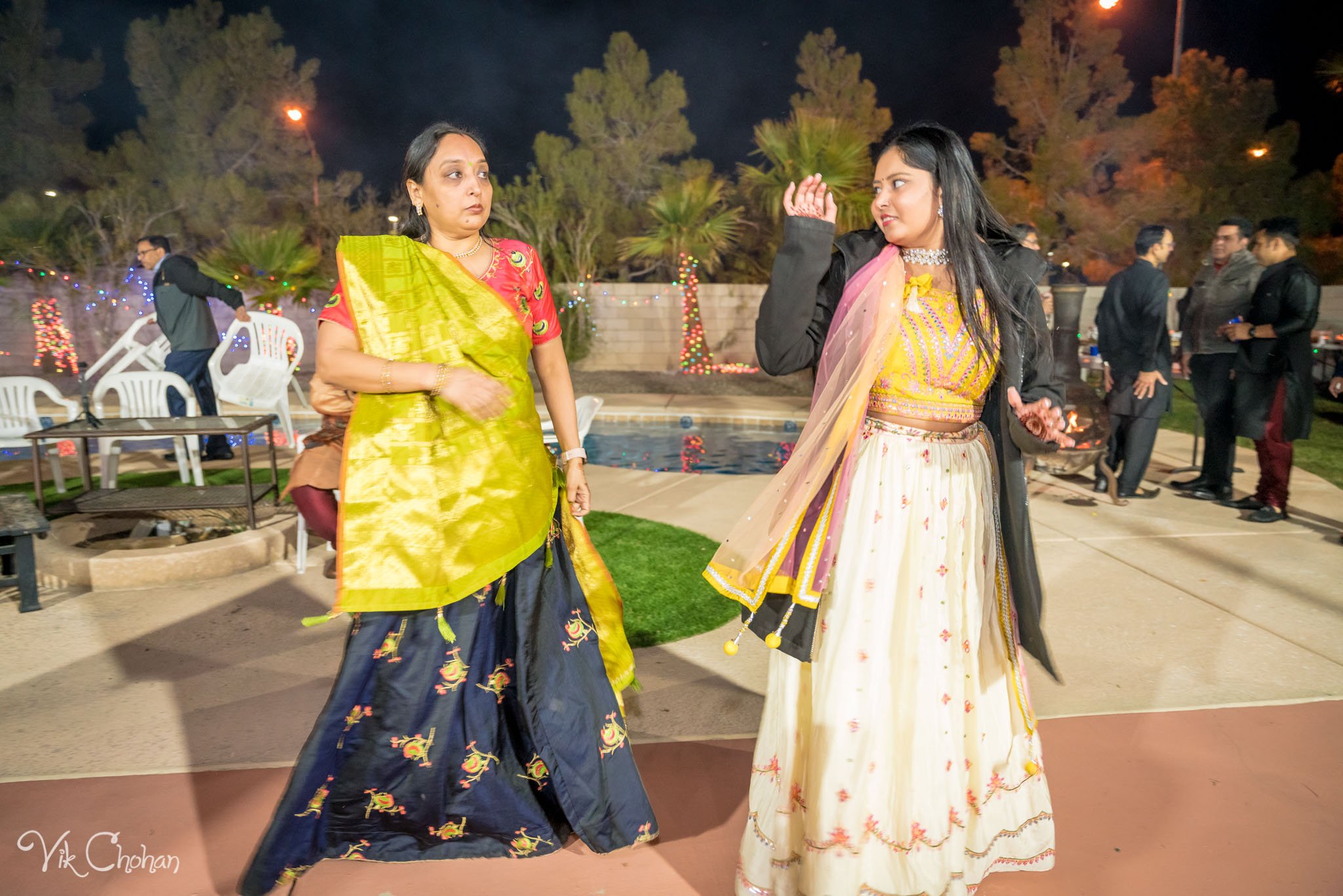 2022-02-04-Hely-&-Parth-Garba-Night-Indian-Wedding-Vik-Chohan-Photography-Photo-Booth-Social-Media-VCP-100.jpg